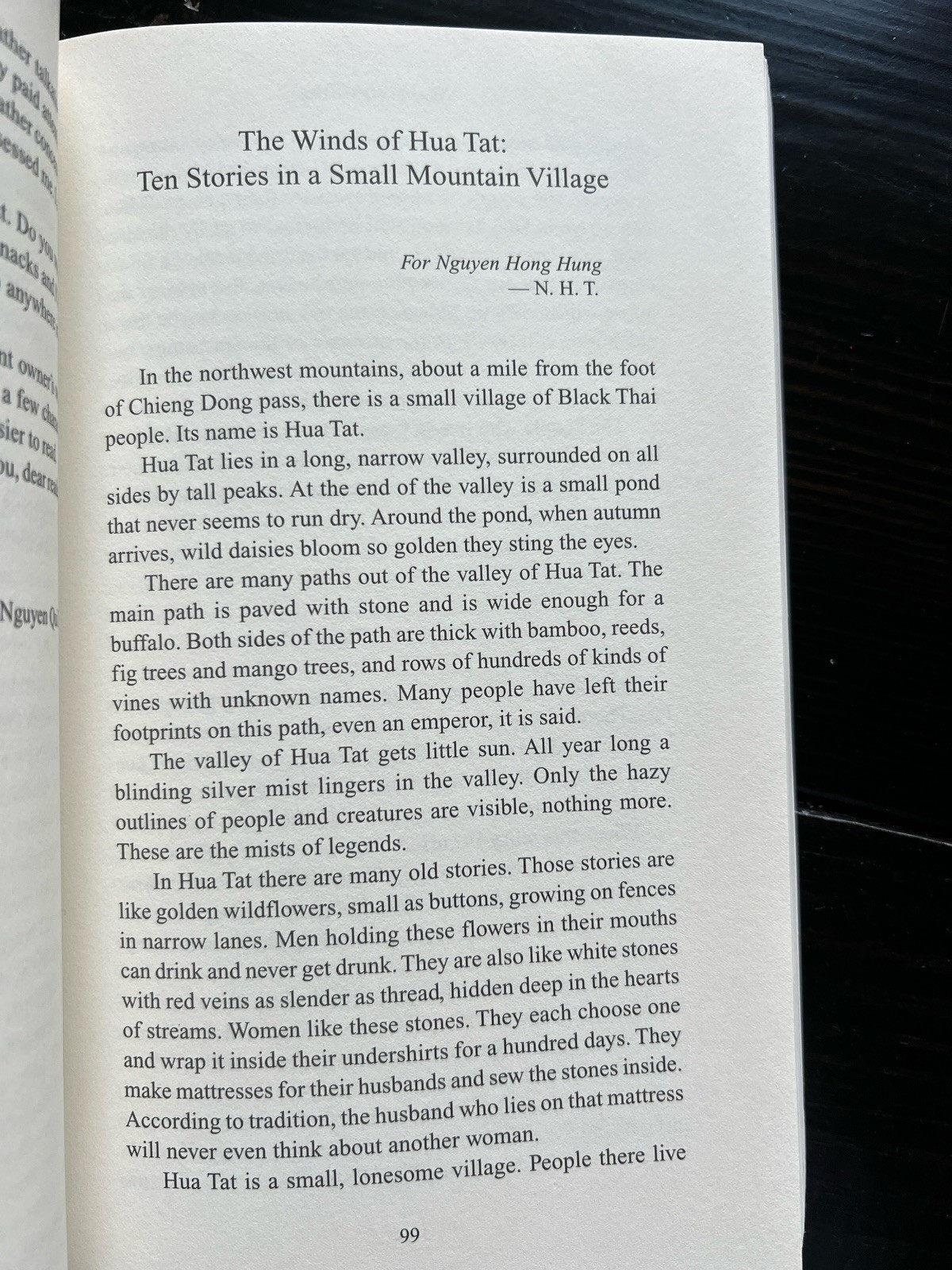 CROSSING THE RIVER: Short Fiction by Nguyen Huy Thiep 2003 Paperback