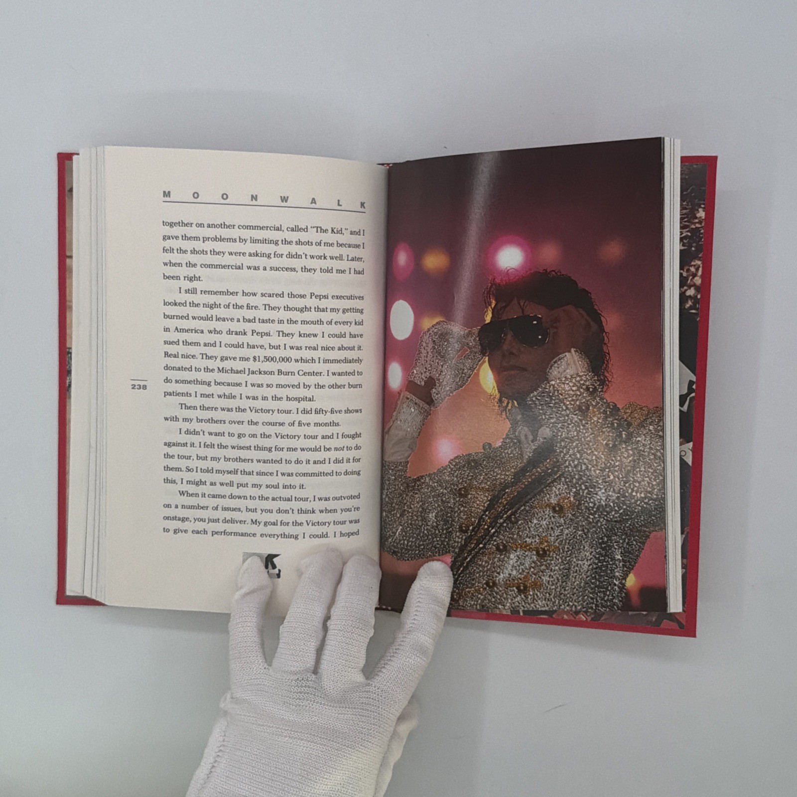 Moonwalk: A Memoir Michael Jackson HCDJ 2009