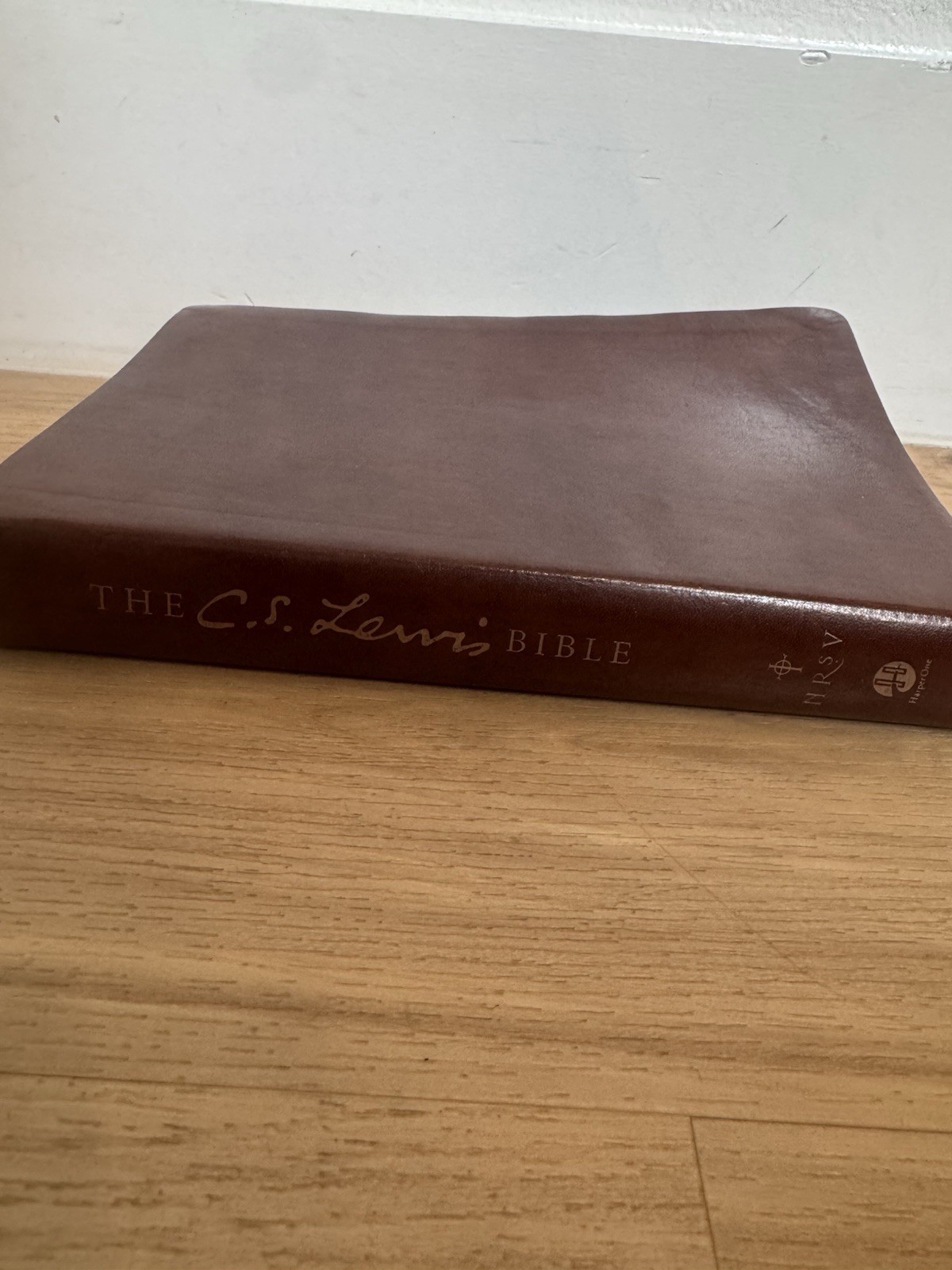 The C. S. Lewis Bible – NRSV – Leather Bound Harper One 2010