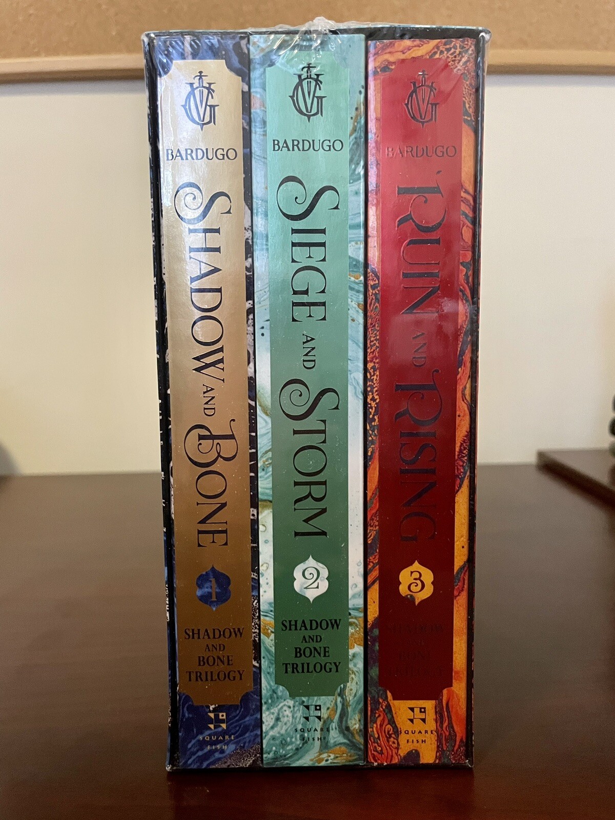 Leigh Bardugo The Shadow and Bone Trilogy GrishaVerse Boxed Set SEALED NEW
