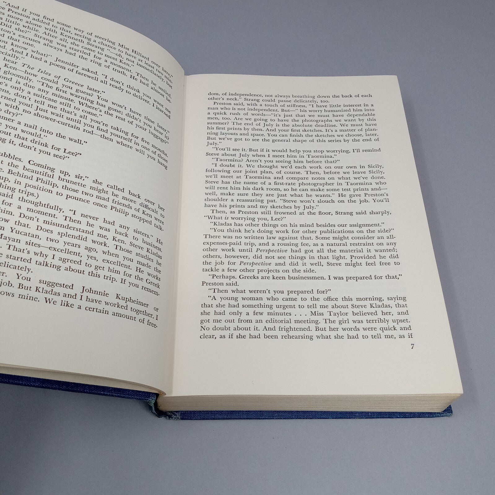 Decision At Delphi: 1960 Harcourt, Brace And Company Hardcover by Helen MacInnes