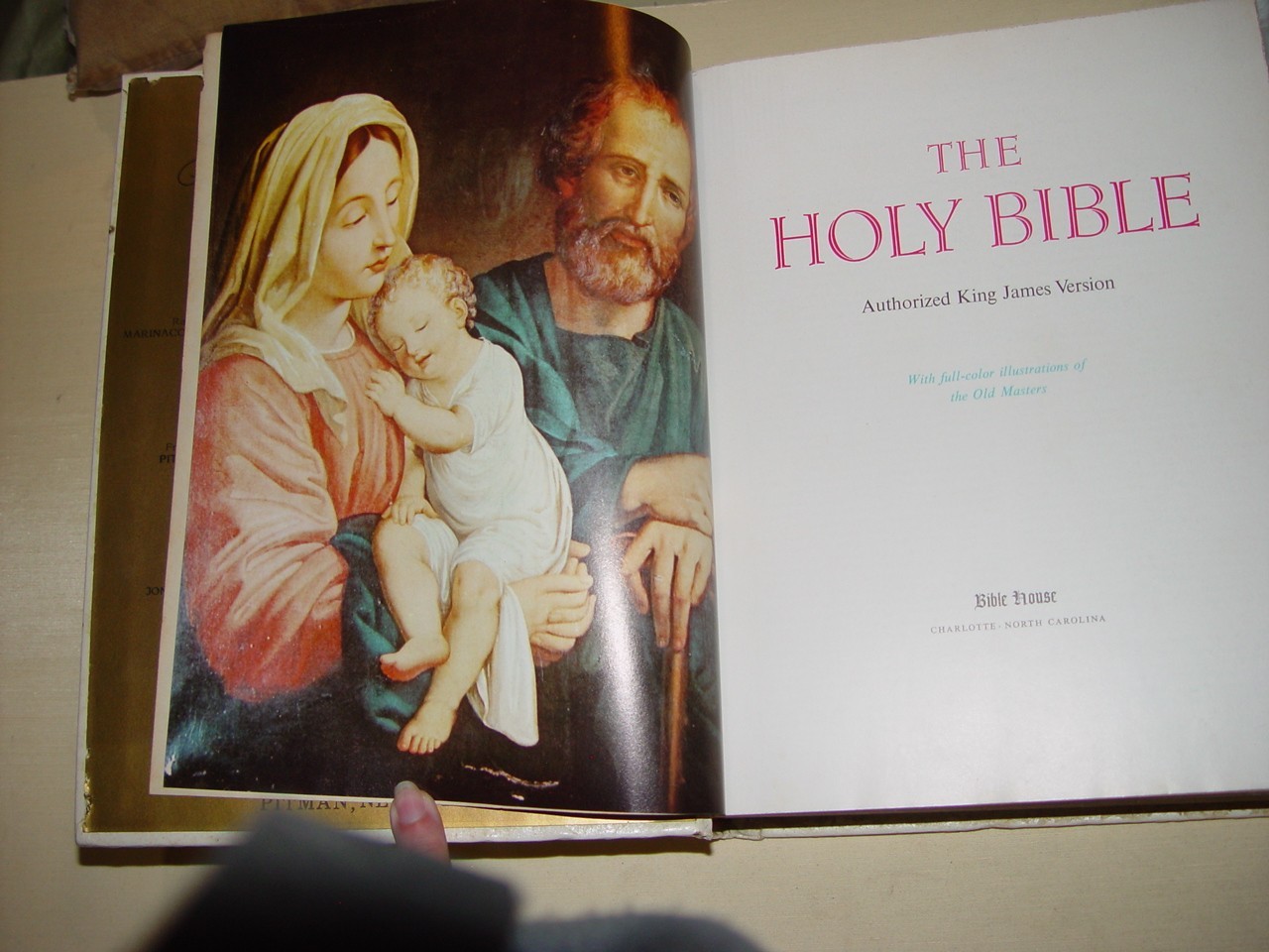 Large Holy Bible C.S.S. Edition With full-Color Illustrations of the Old Masters