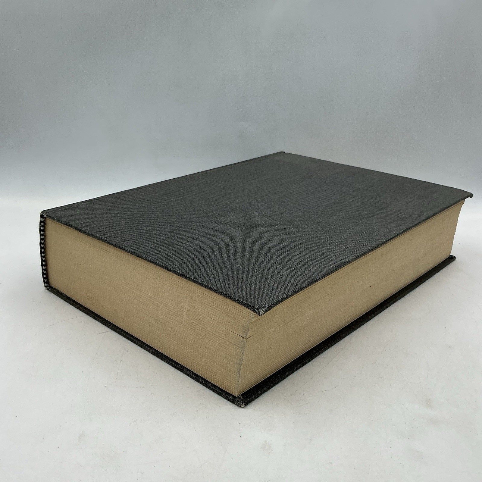 Lasers by Siegman, Anthony E. (1986) – Hardcover, by Siegman Anthony E. -No DJ