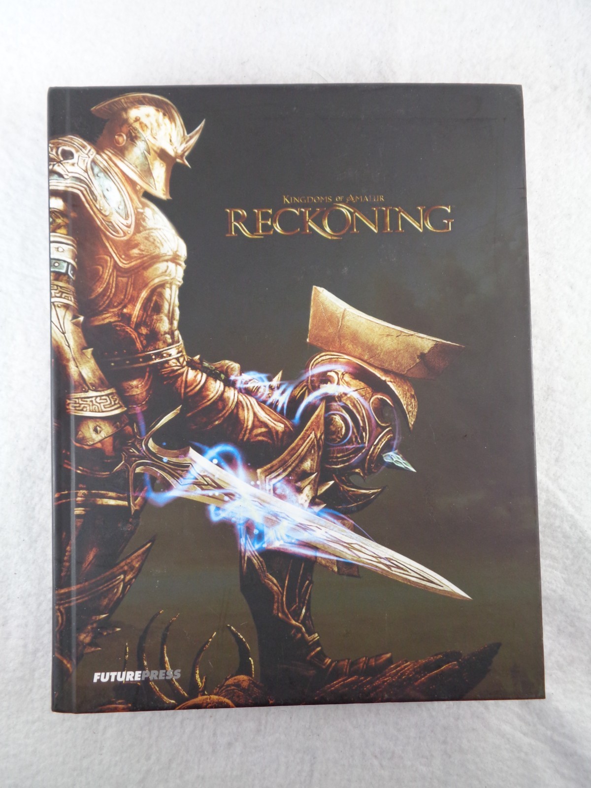 Kingdoms of Amalur: Reckoning The Official Guide Future Press 2012 HC Book