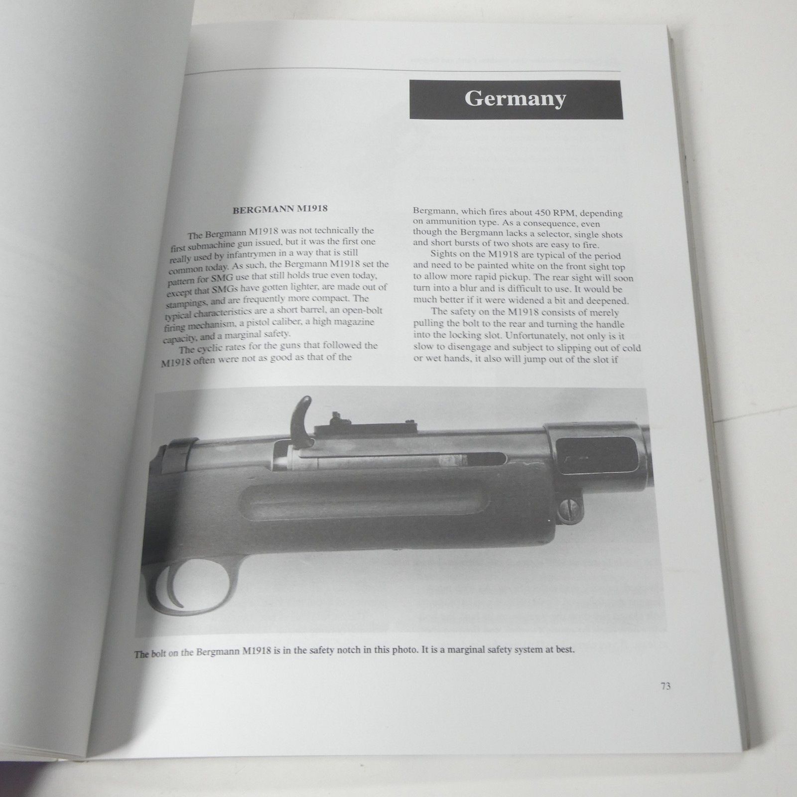 The Fighting Submachine Gun, Machine Pistol, and Shotgun 1999 Timothy J. Mullin