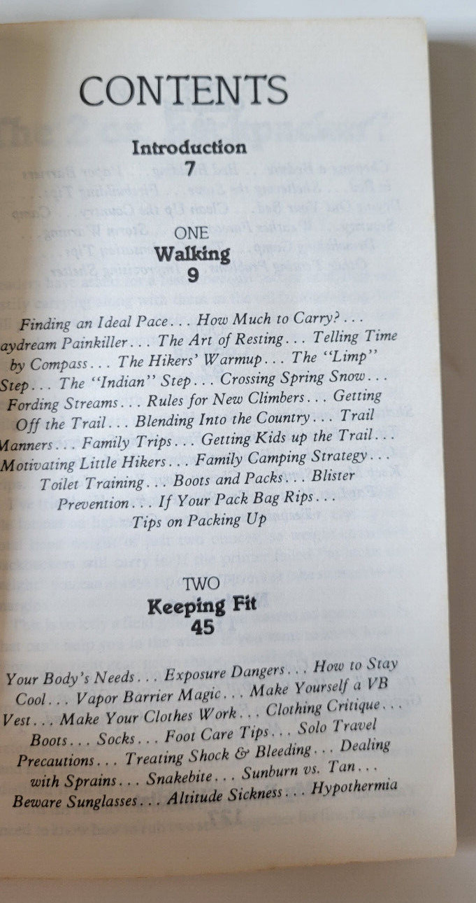 The 2 Oz. Backpacker: A Problem Solving Manual for Use in the Wilds by Wood, Rob