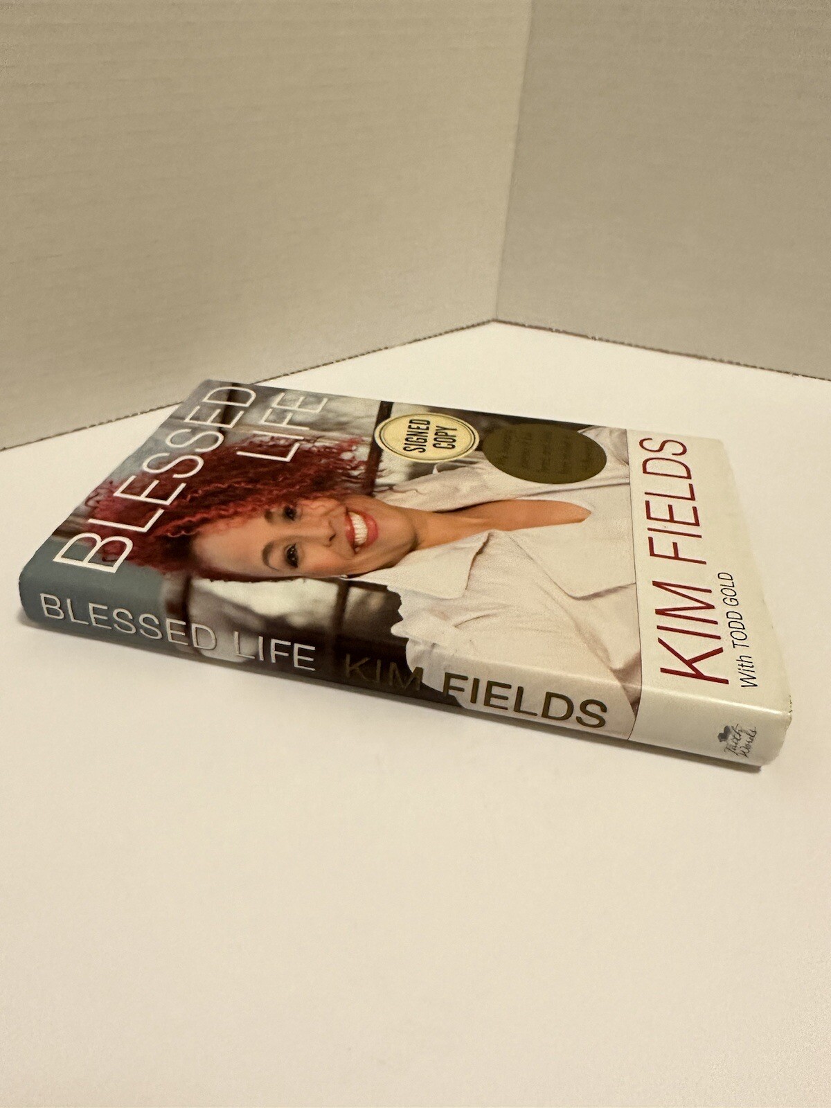 *SIGNED/AUTOGRAPHED Blessed Life by Kim Fields -HARDCOVER