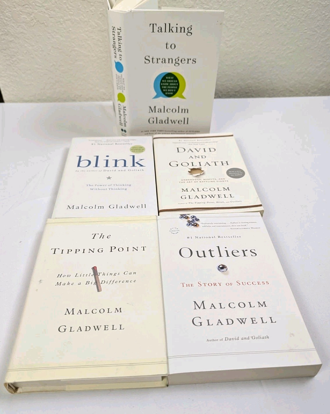 Malcolm Gladwell Mixed Lot of 5 ~ Blink, Outliers, Tipping, David, Talking