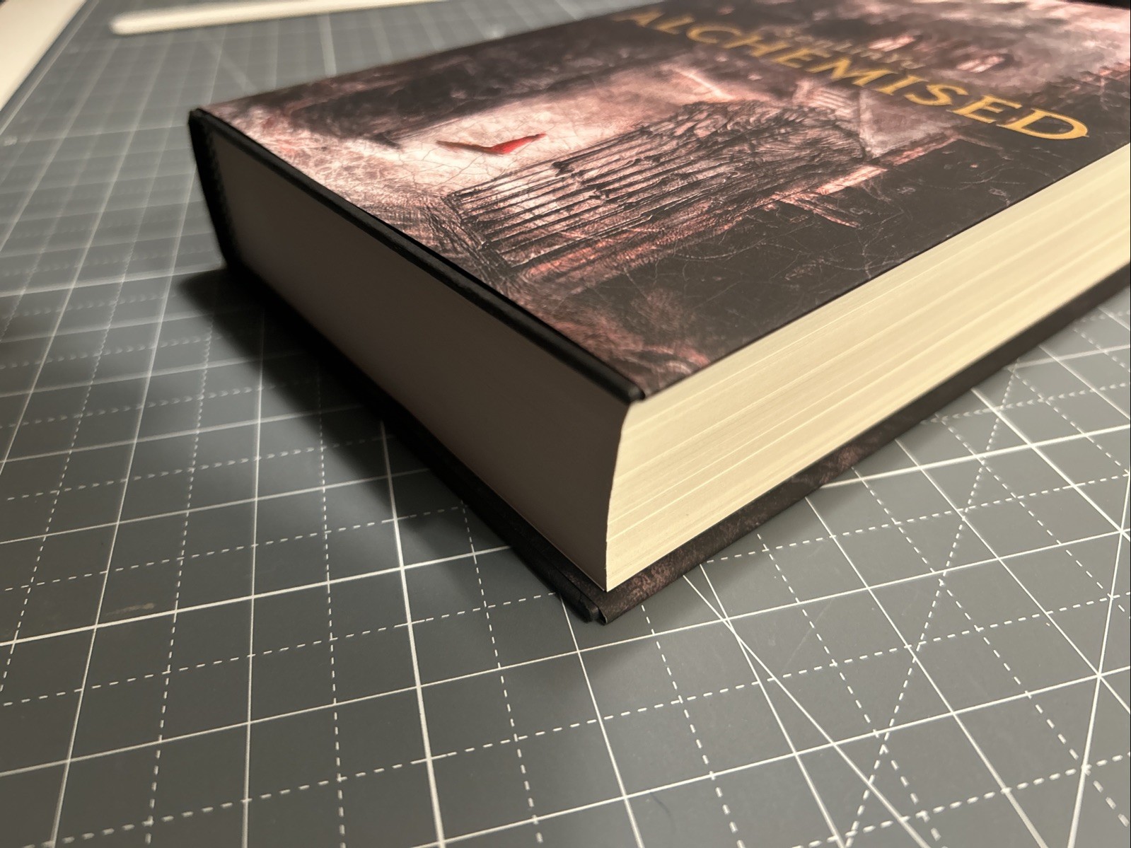 Alchemised – SenLinYu – 1st Edition and 1st Print – Near Fine