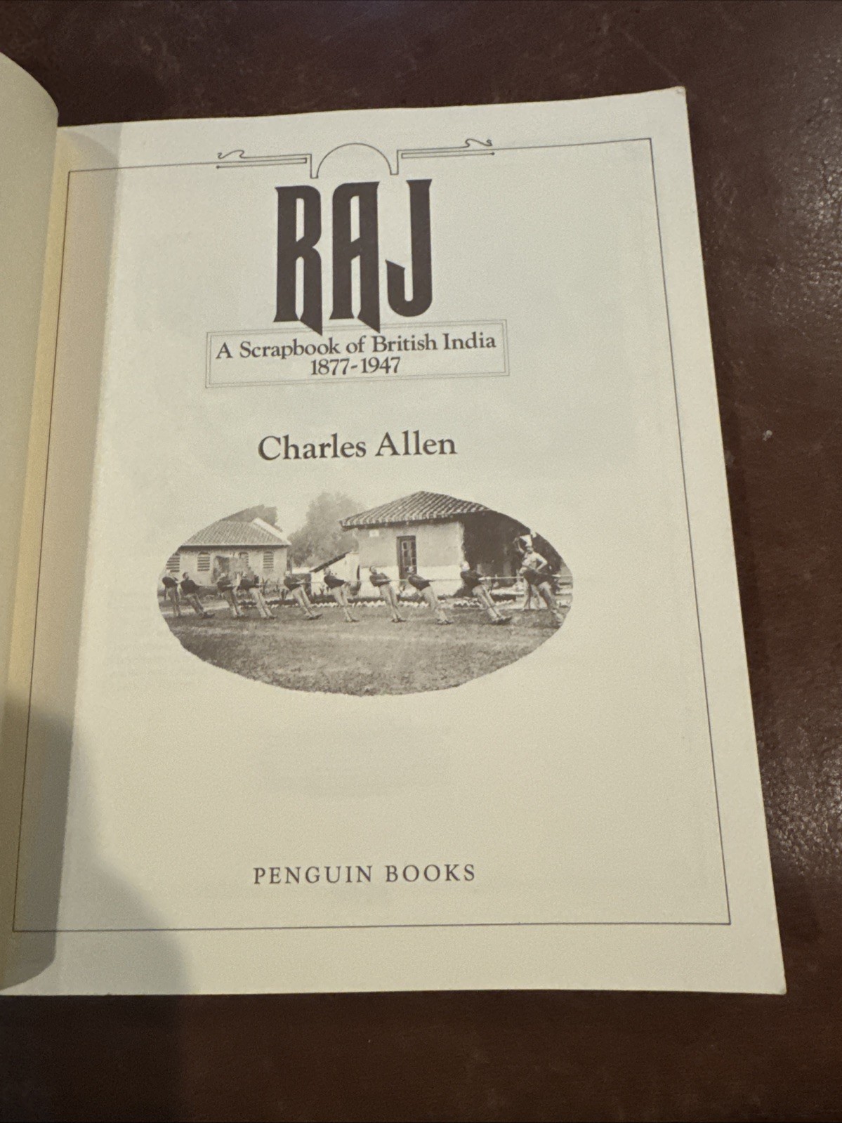 Raj [Paperback] Allen, Charles