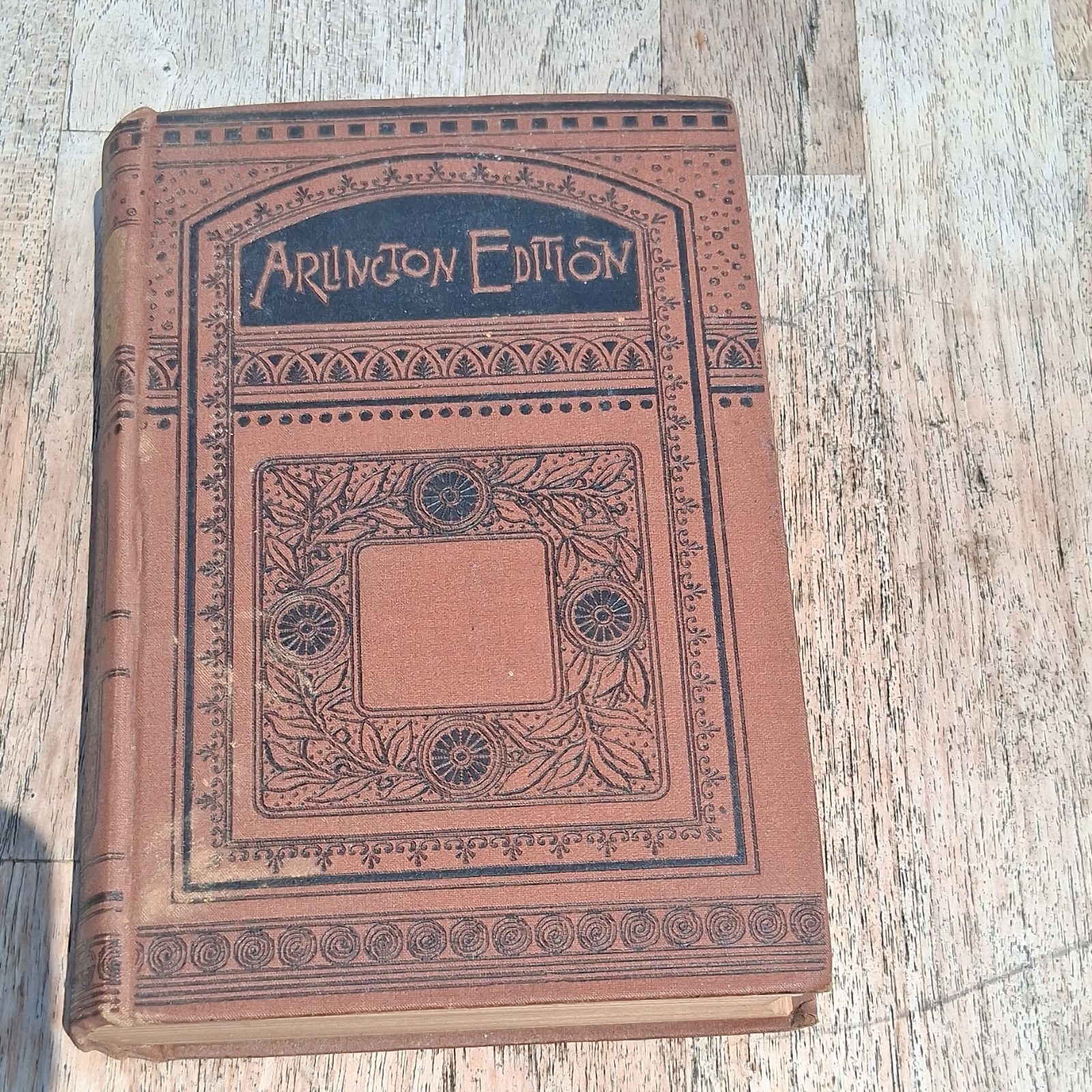 Edgar Allan Poe The Murders in the Rue Morgue & Other Tales HC Arlington Ed