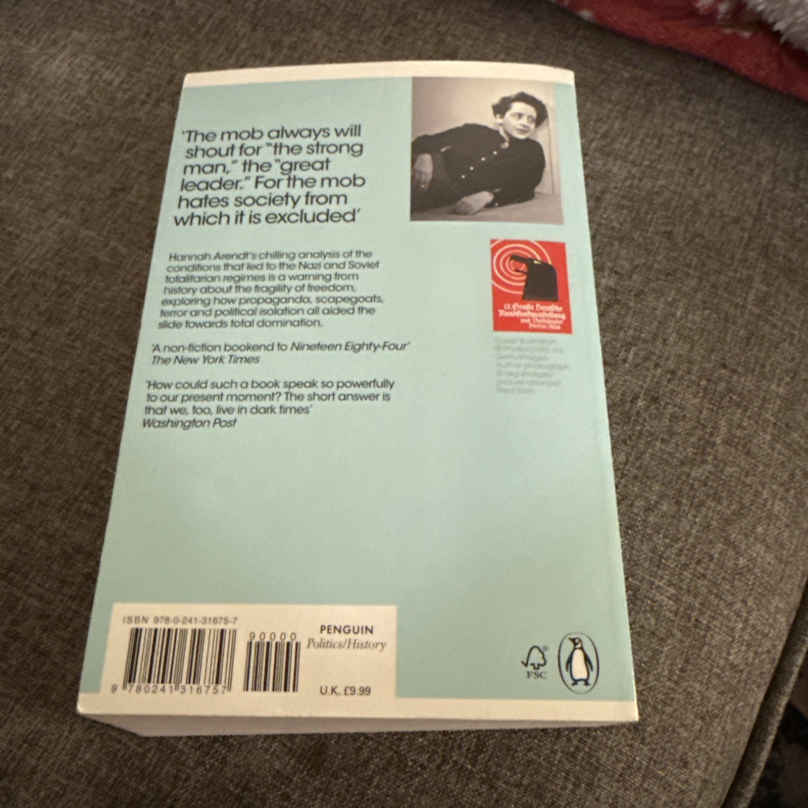 Hannah Arendt The Origins of Totalitarianism (Paperback) (UK Edition)