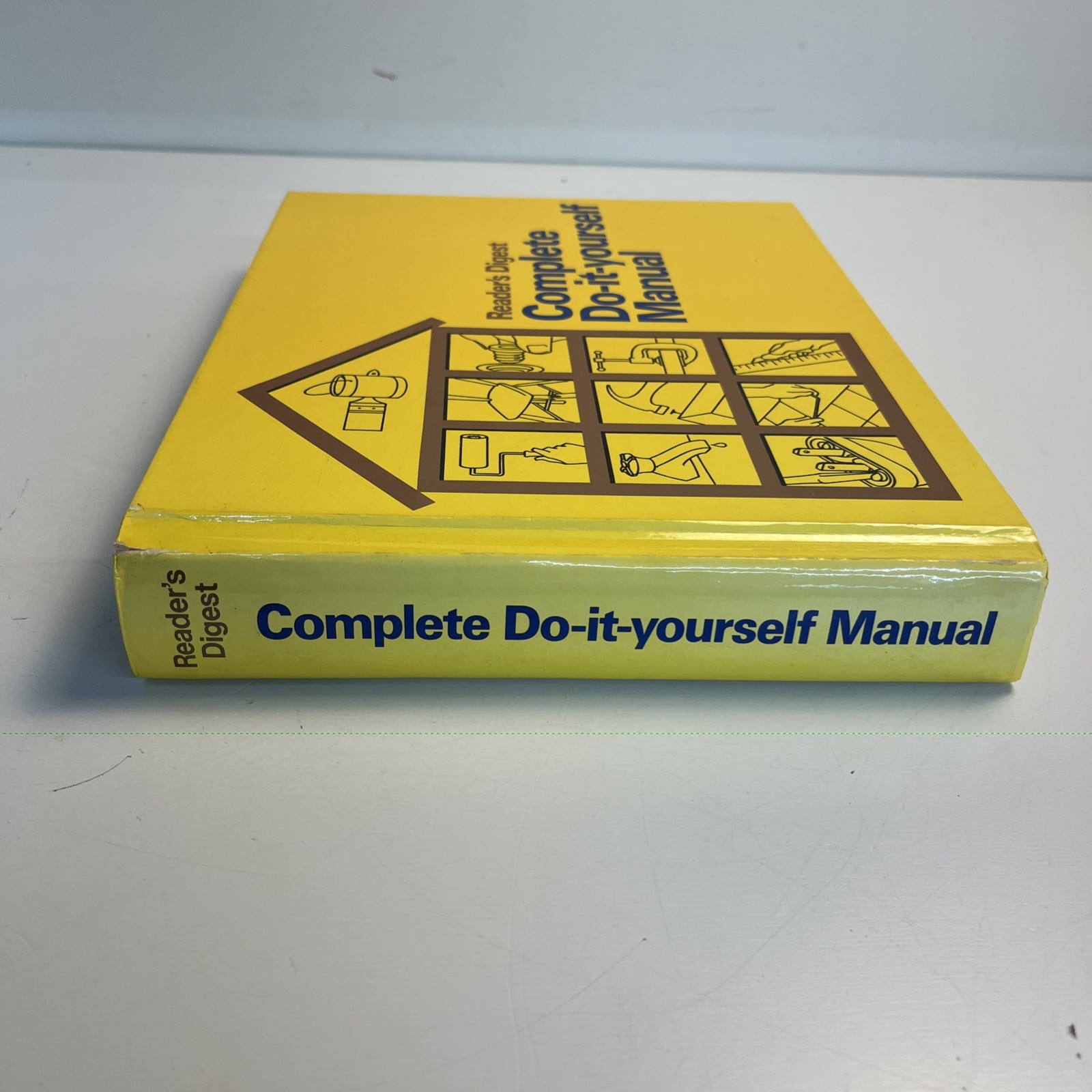 Vintage Readers Digest Complete Do It Yourself Manual 1988 Edition