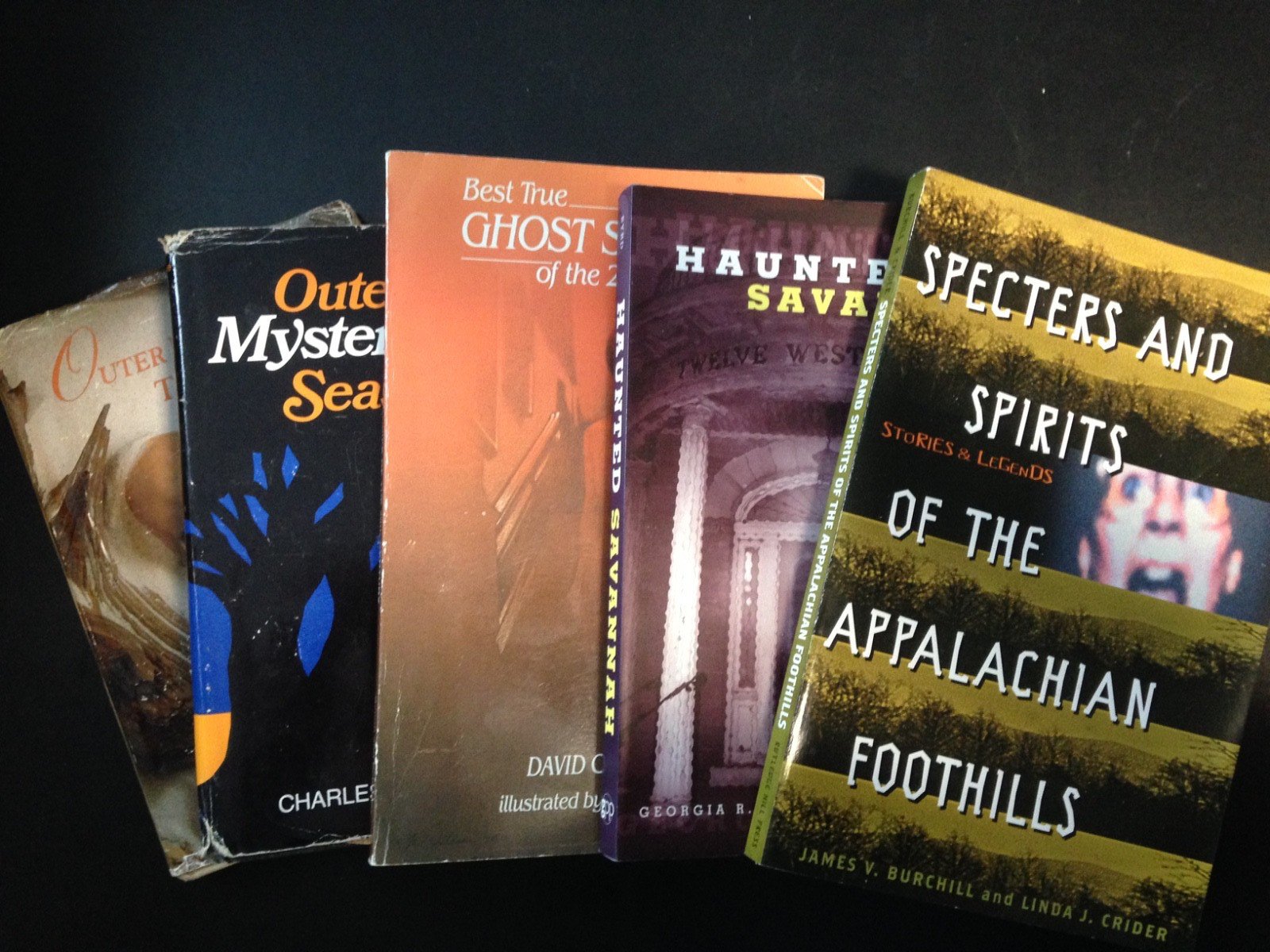 5 ghosts, haunted, paranormal, weird book lot. Nice! Set 7.