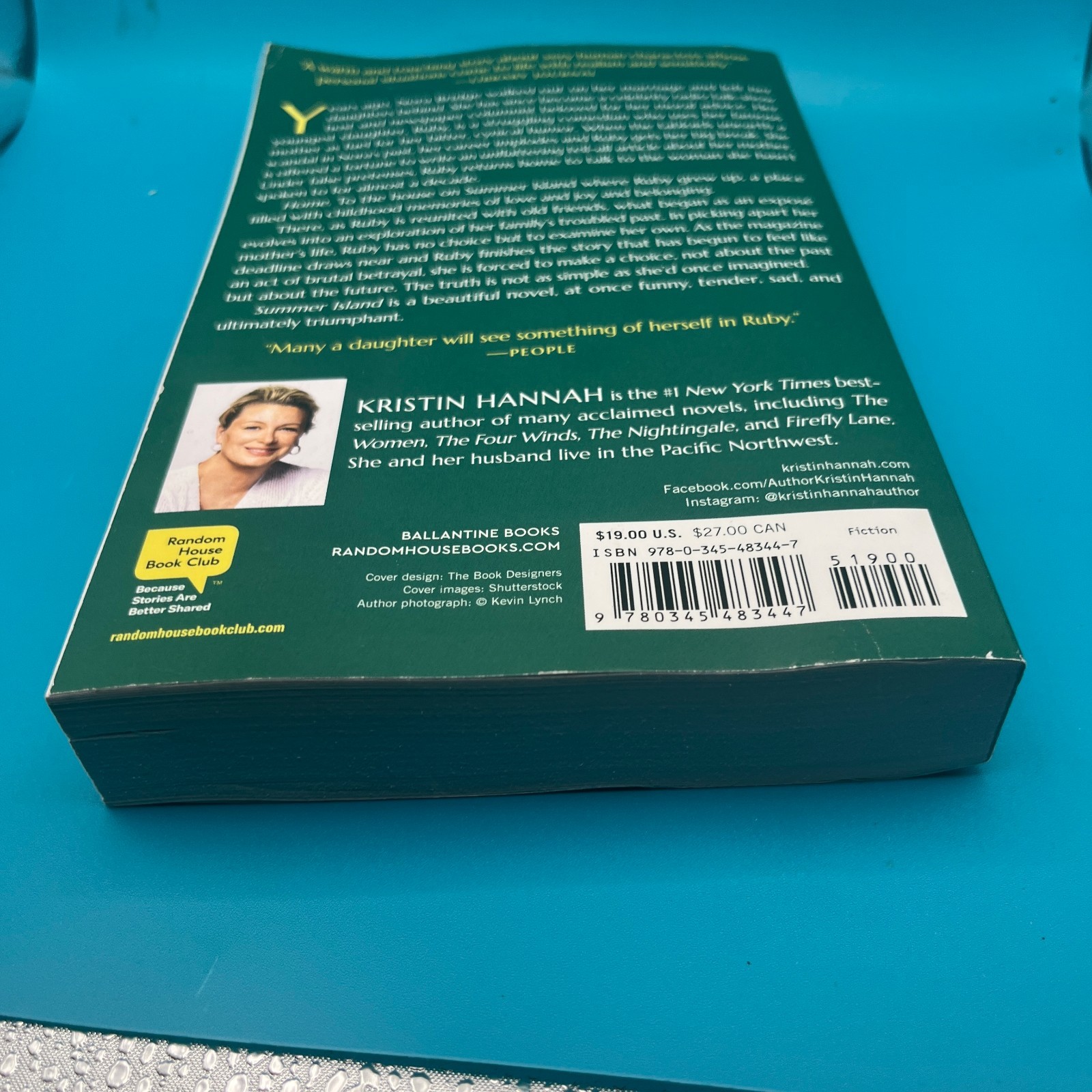 Summer Island: A Novel Teal/Turquoise Green Kristin Hannah PB