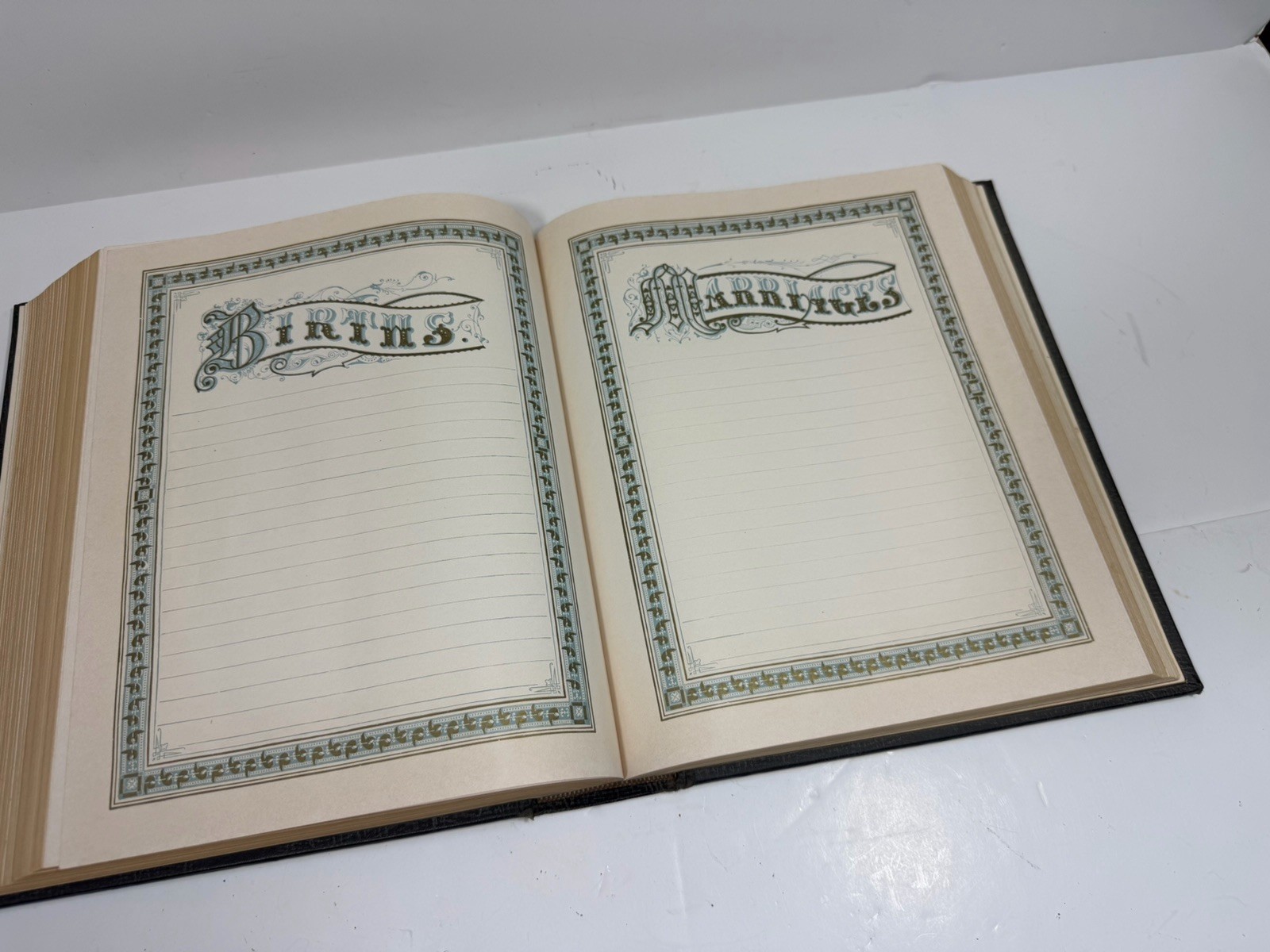 Vintage Holy Bible Self Pronouncing Edition Old & New Testament’s