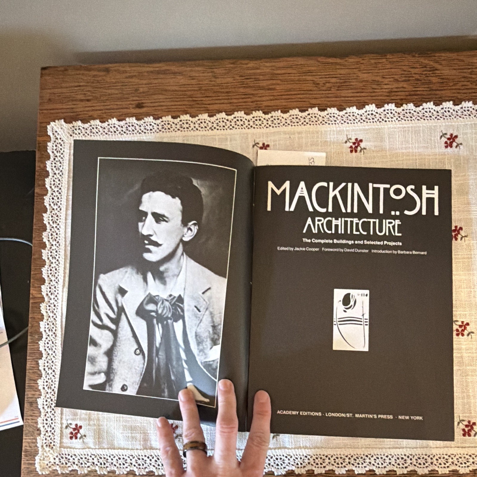 Mackintosh Architecture (Academy Editions) PB Illustrated Cooper/Dunster 1978