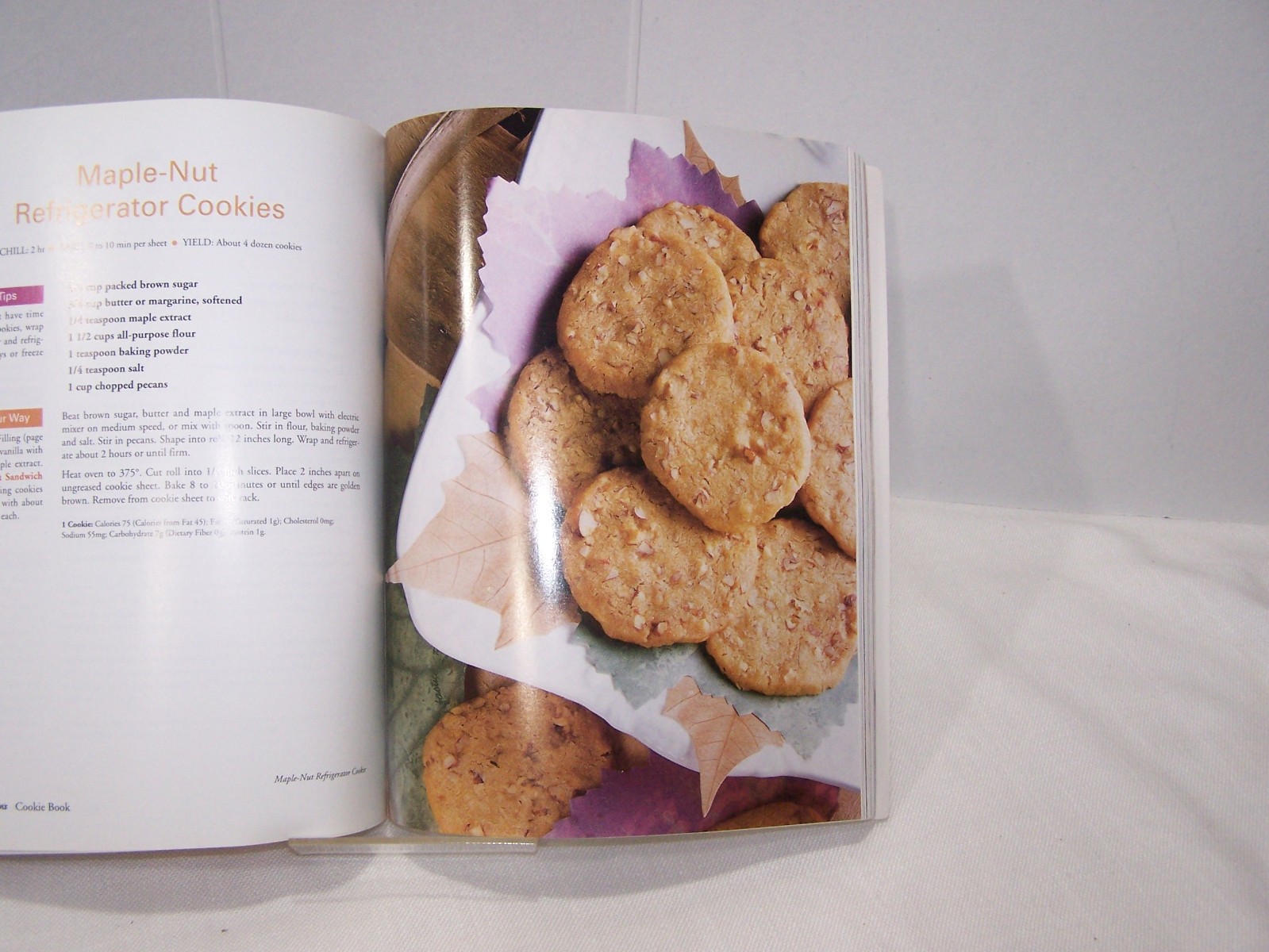 Betty Crockers Cookie Book Cookbook 1st Edition 1999 Macmillian Excellent