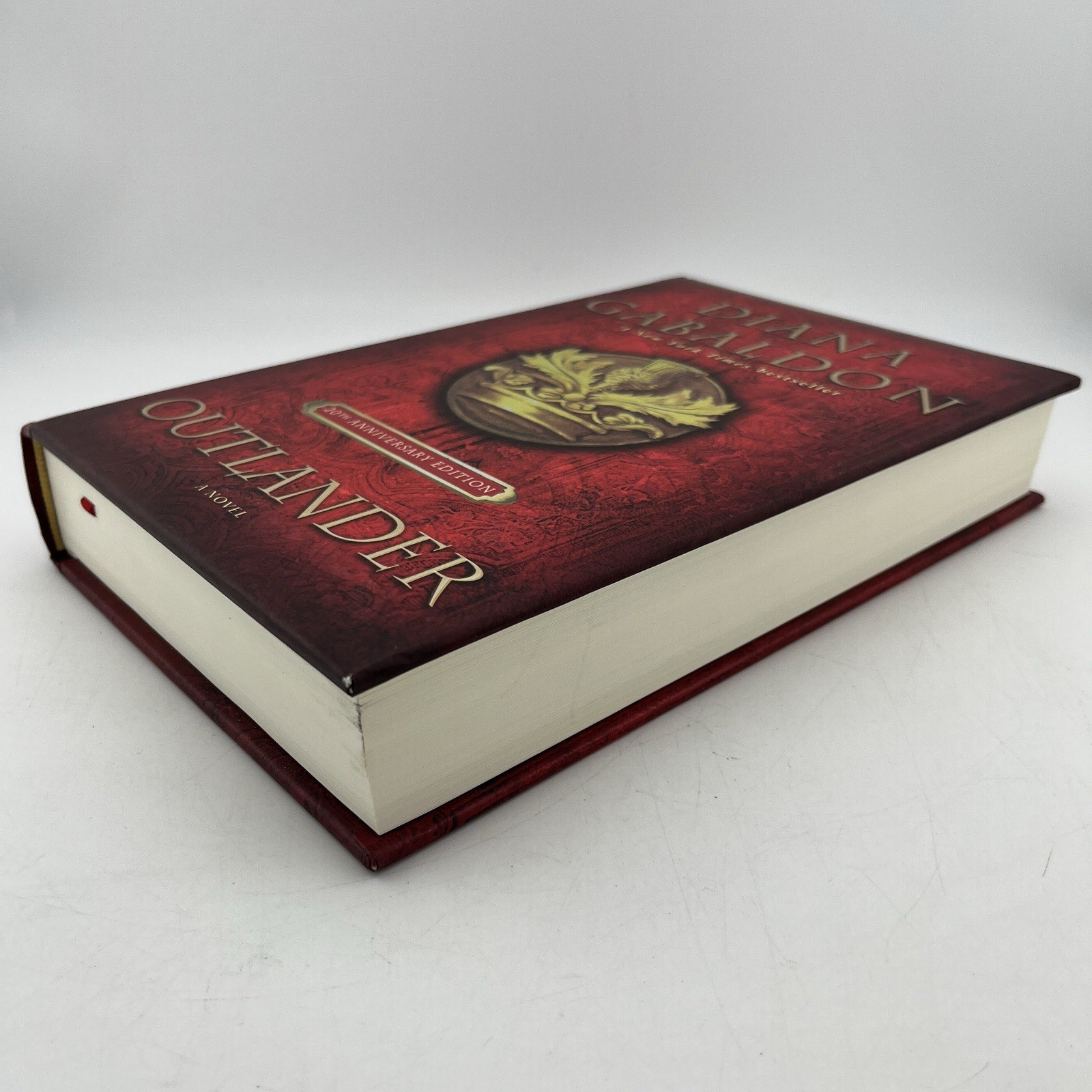 Outlander (20th Anniv Collector’s Edition) : A Novel by Diana Gabaldon Hardcover