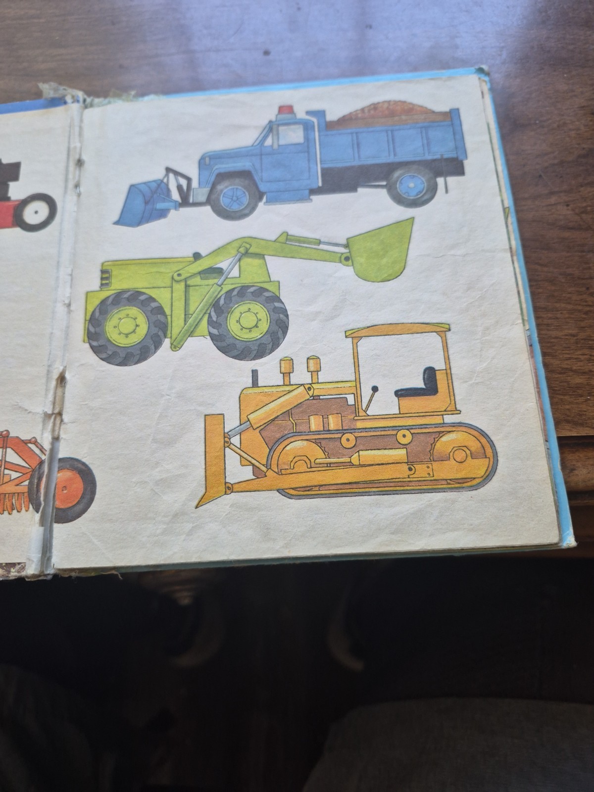 Busy Machines – David L. Harrison. Richard Walz, Illus. Golden Book 1985 – VG