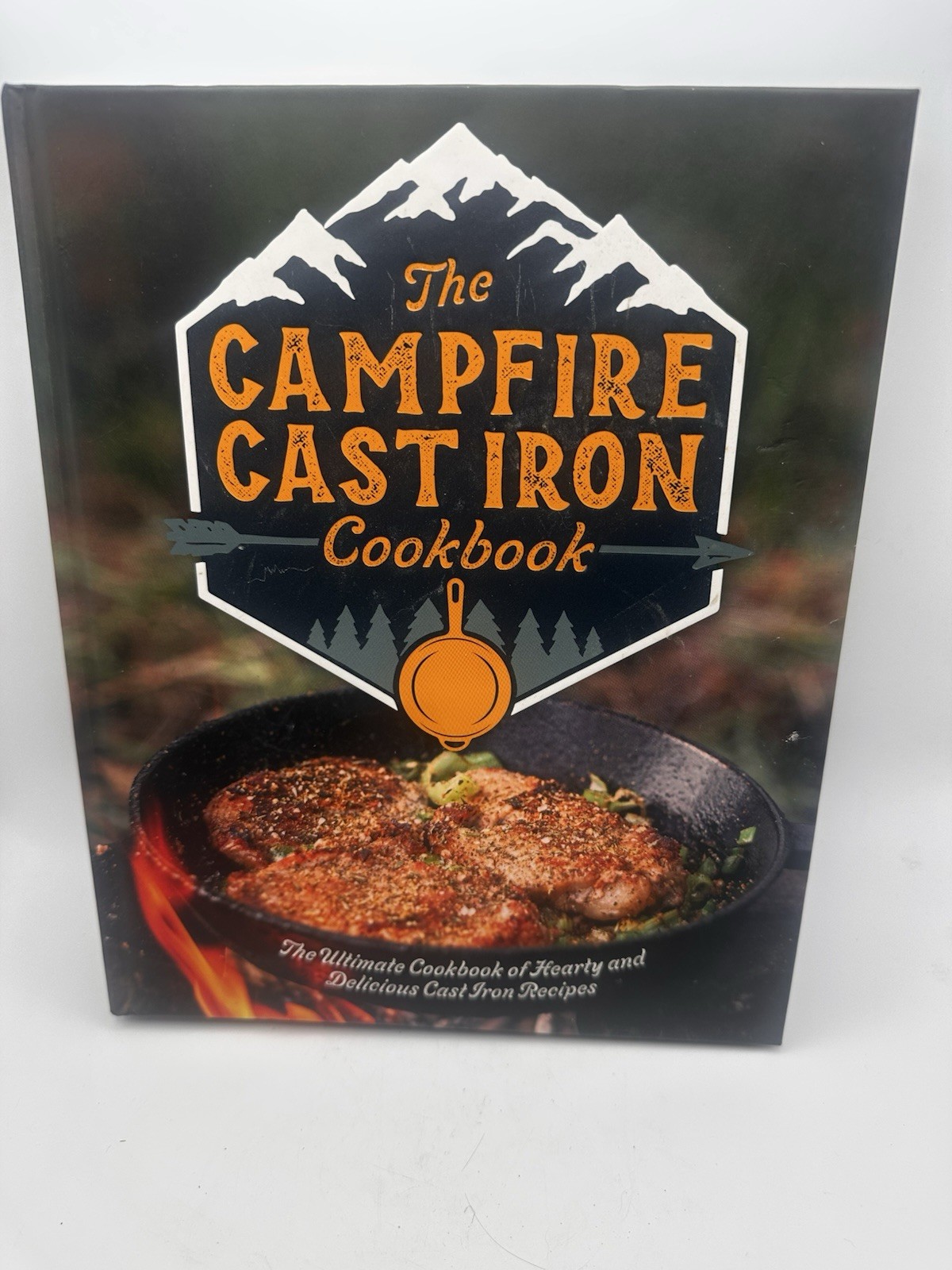 Campfire Cast Iron Cookbook By Editors of Cider Mill Press Hardcover) B2