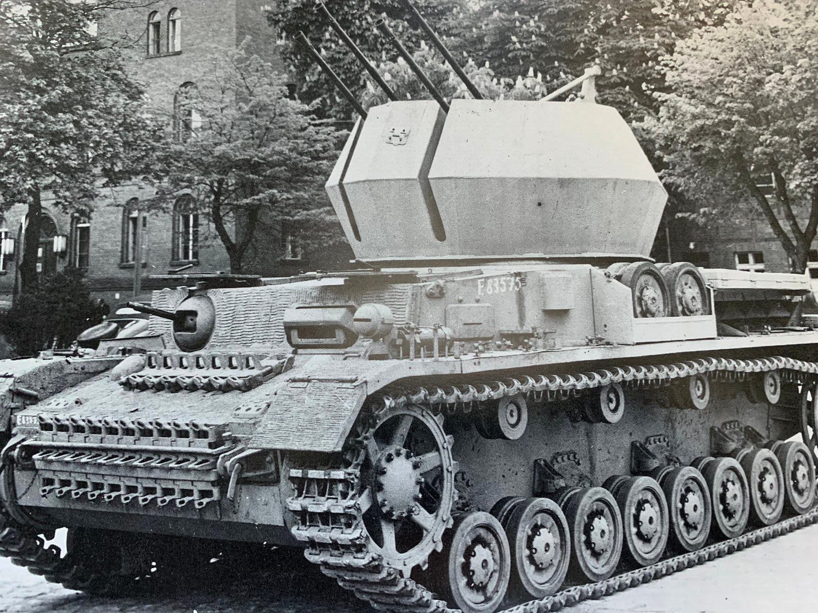 GERMAN SELF-PROPELLED GUNS Sturmgeschutz Jagdpanzer AFV Tank Bk FREE US POSTAGE!