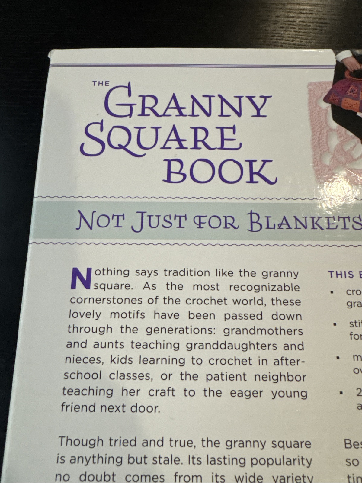 The Granny Square Book: Timeless Techniques and Fresh Ideas CROCHETING SQUARES