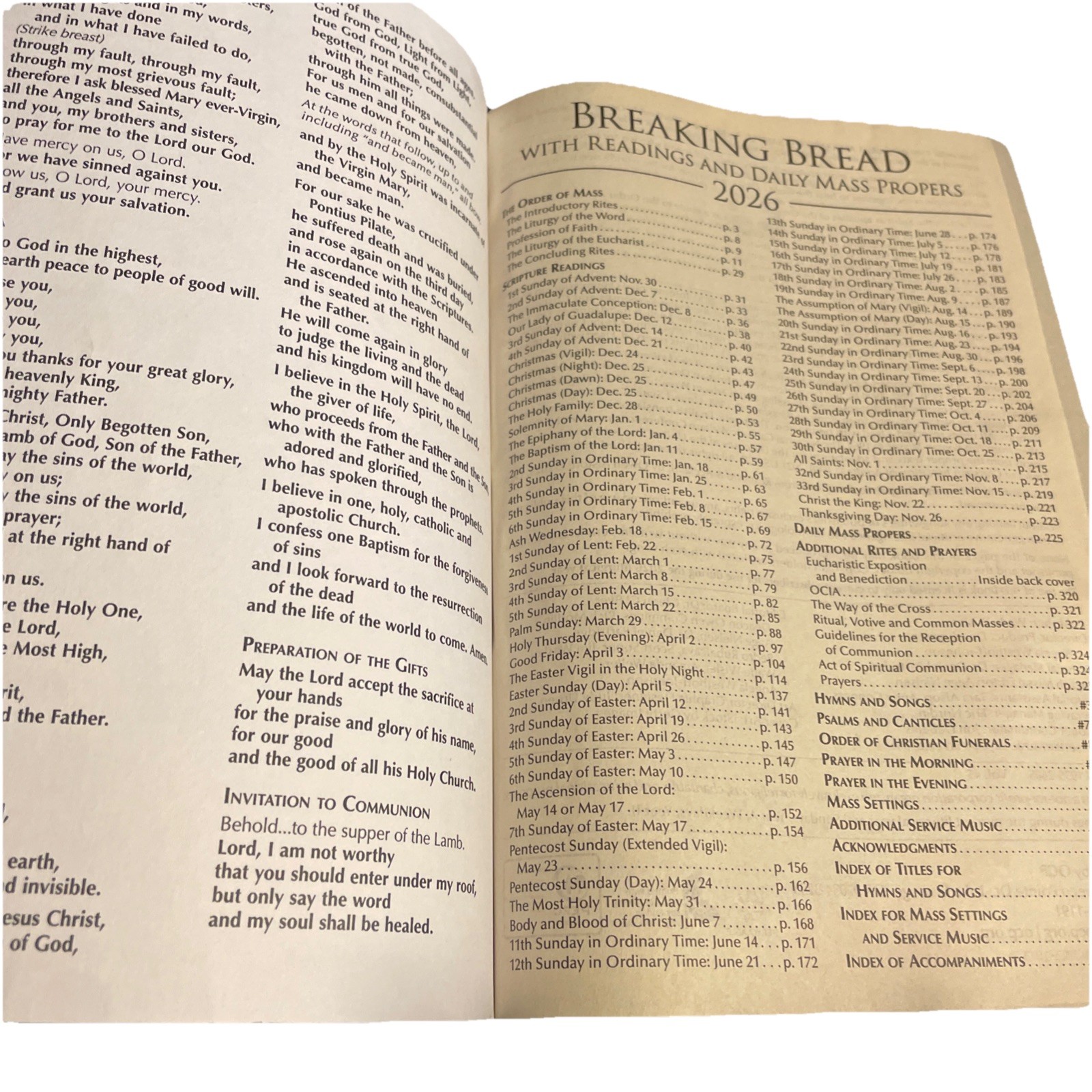 Breaking Bread With Readings And Daily Mass Propers 2026 (Paperback Book, 2025)