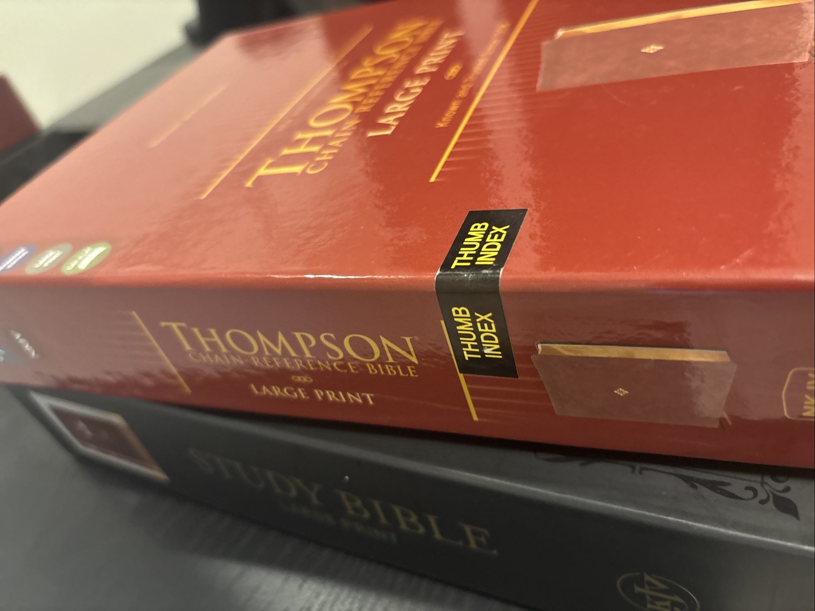 NKJV, Thompson Chain-Reference Bible, Large Print, Leathersoft, Brown.