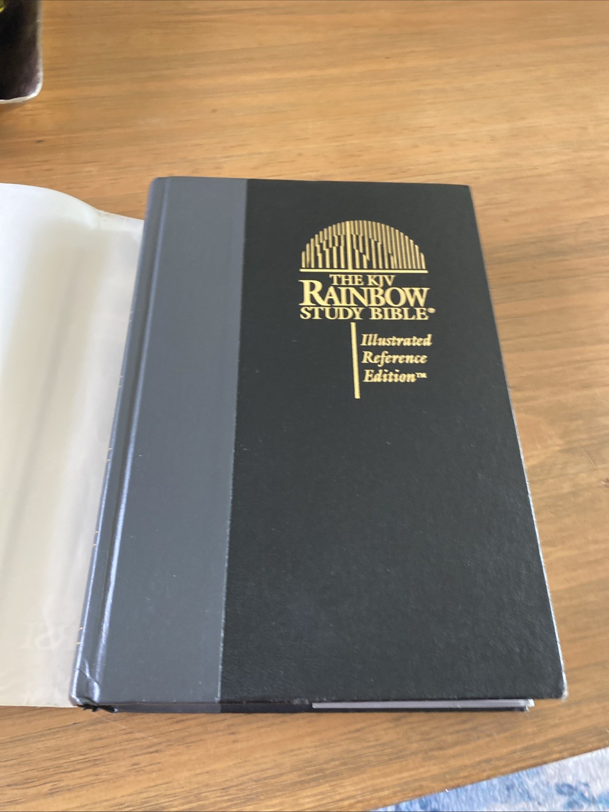The KJV Rainbow Study Bible: Illustrated Reference Edition