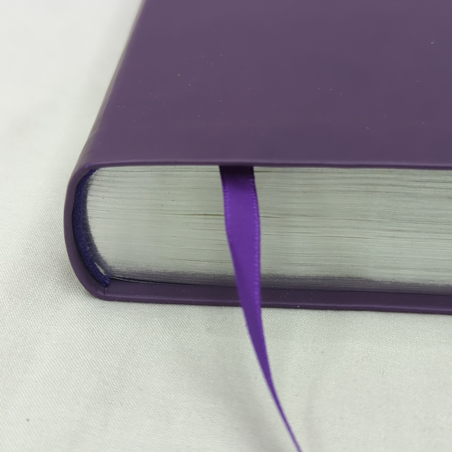 NIV Rainbow Study Bible Purple Lavender LeatherTouch Bold Line Holman Christian