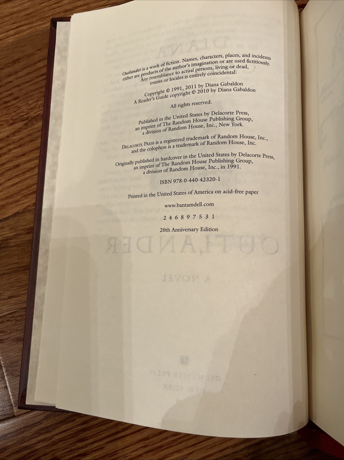 Diana Gabaldon – Signed Outlander 20th Anniversary 1st Printing – FREE SHIPPING