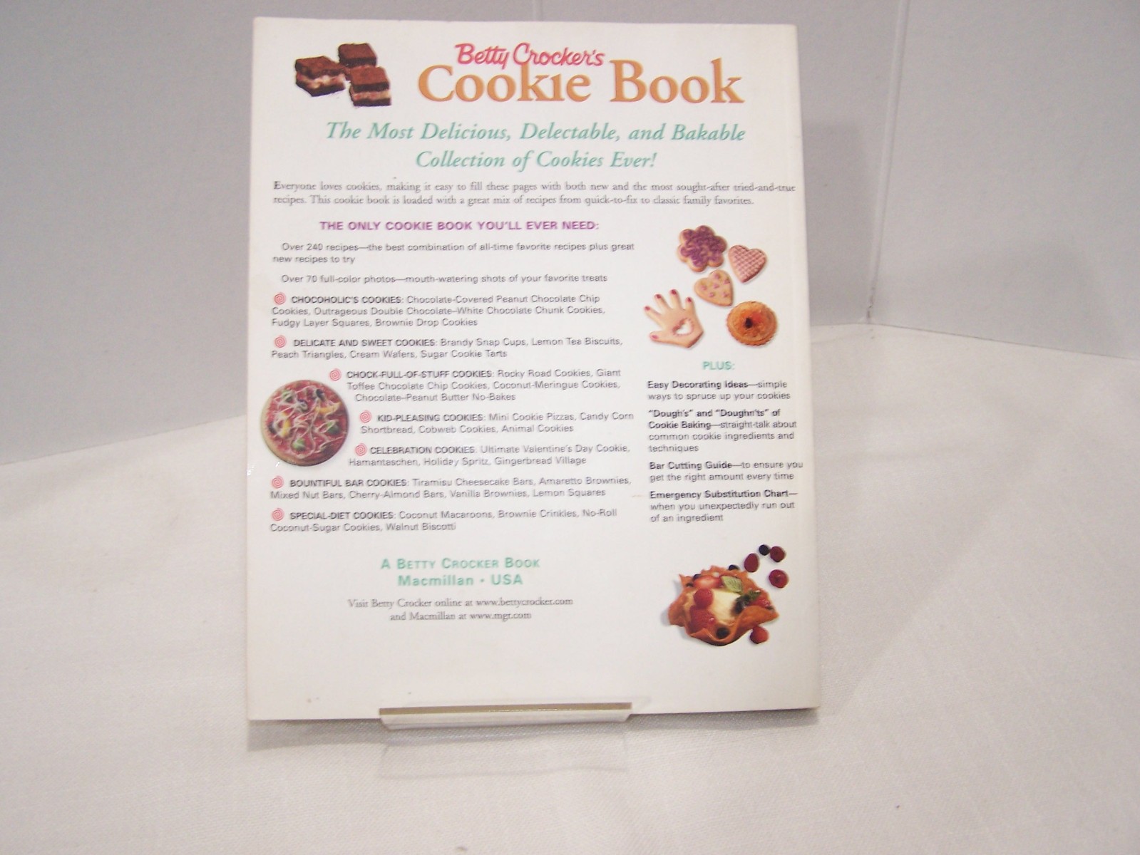 Betty Crockers Cookie Book Cookbook 1st Edition 1999 Macmillian Excellent