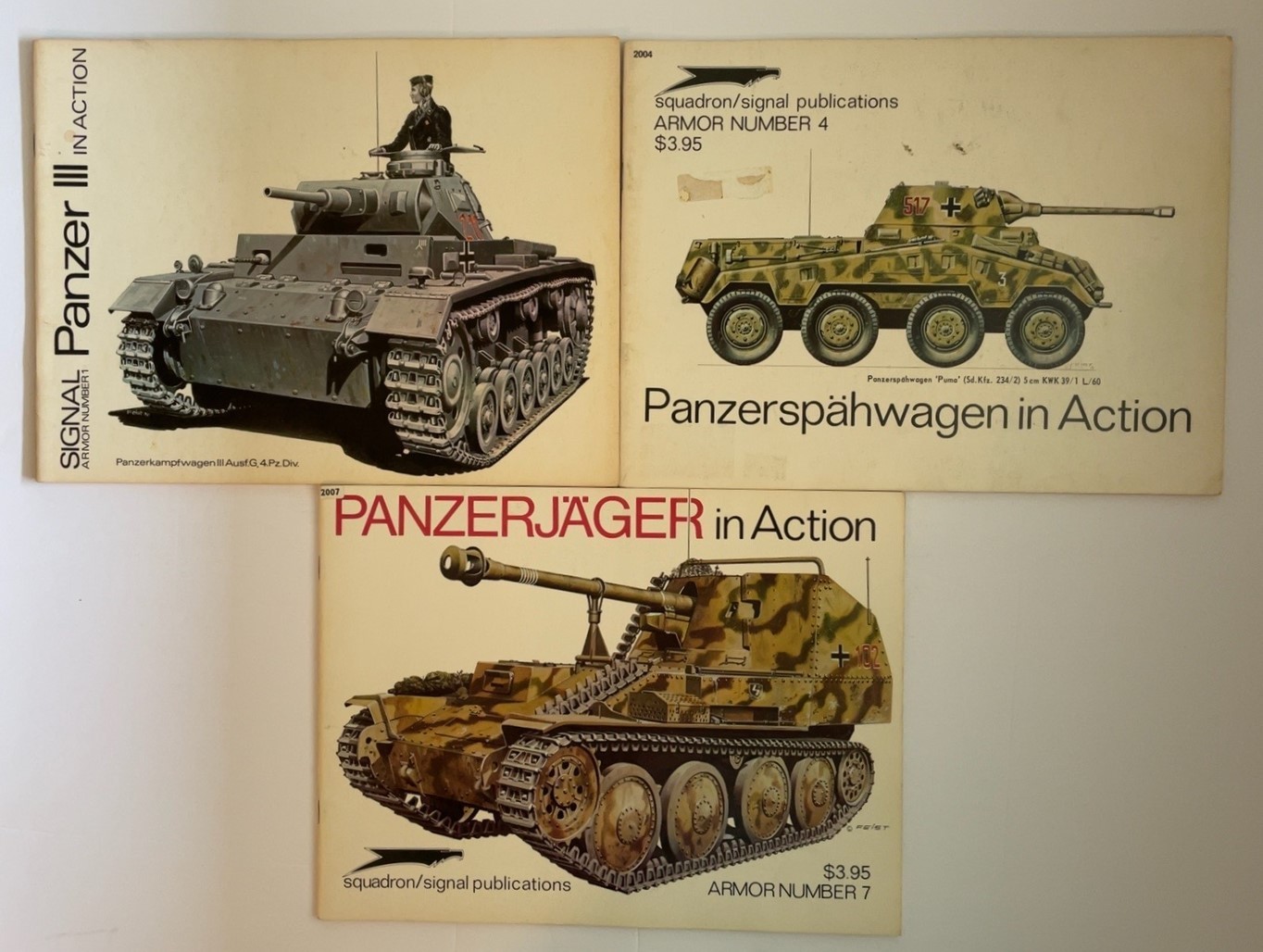 Lot of 3 WWII German Armor Panzer Reference Books Panzer III Jagdpanzer SPW