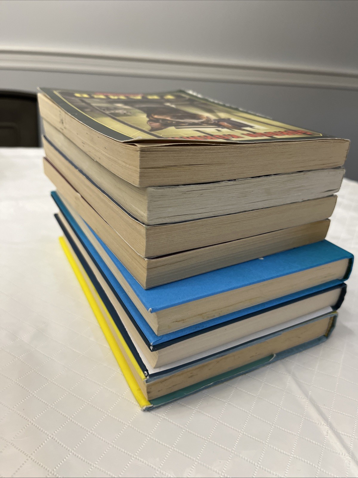 Gordon Korman – 7 Book Lot