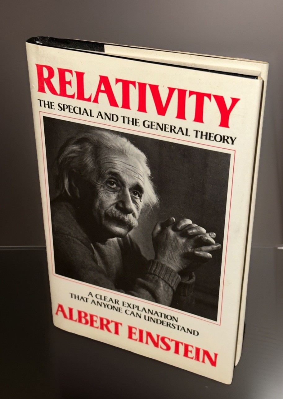 Einstein Relativity: The Special and General Theory (1961, Hardcover) – Crown