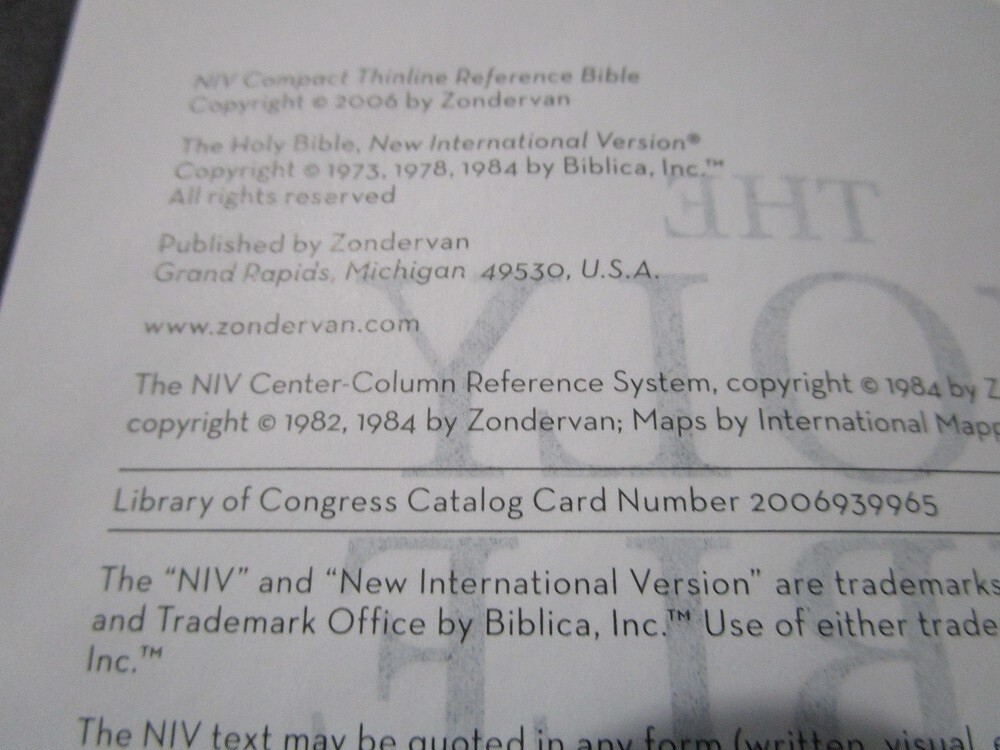 NIV 1984 Compact Thinline Reference Bible *6.3pt* Tan/Black LS *NEW!!