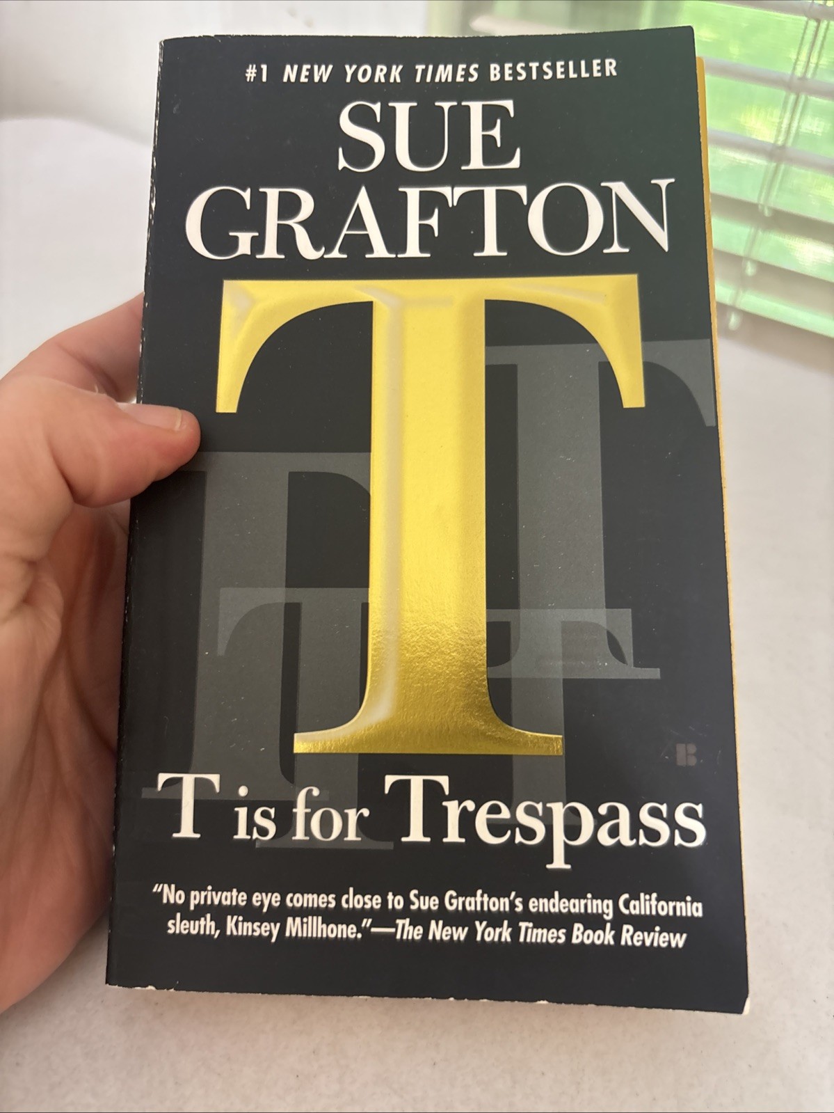Lot fo 10 – Sue Grafton – Kinsey Millhone Ser. – Mass paperbacks – Free Shipping