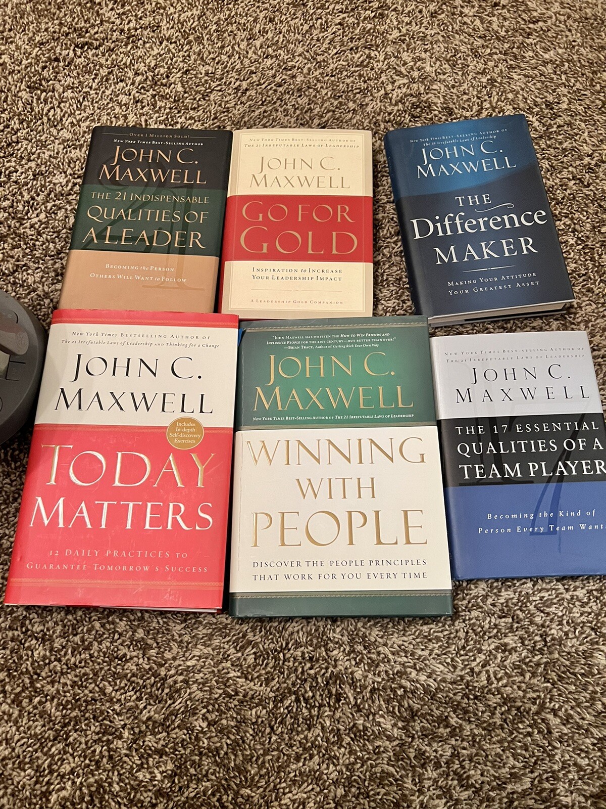 John C. Maxwell Leadership Books Lot Of 6