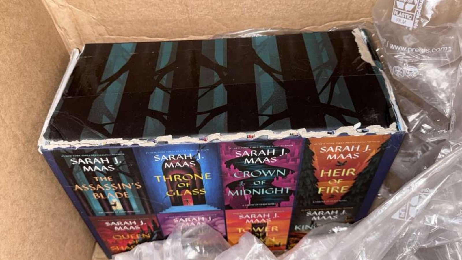 Throne of Glass Hardcover Box Set by Sarah J Maas 2023 all 8 books set hardcov