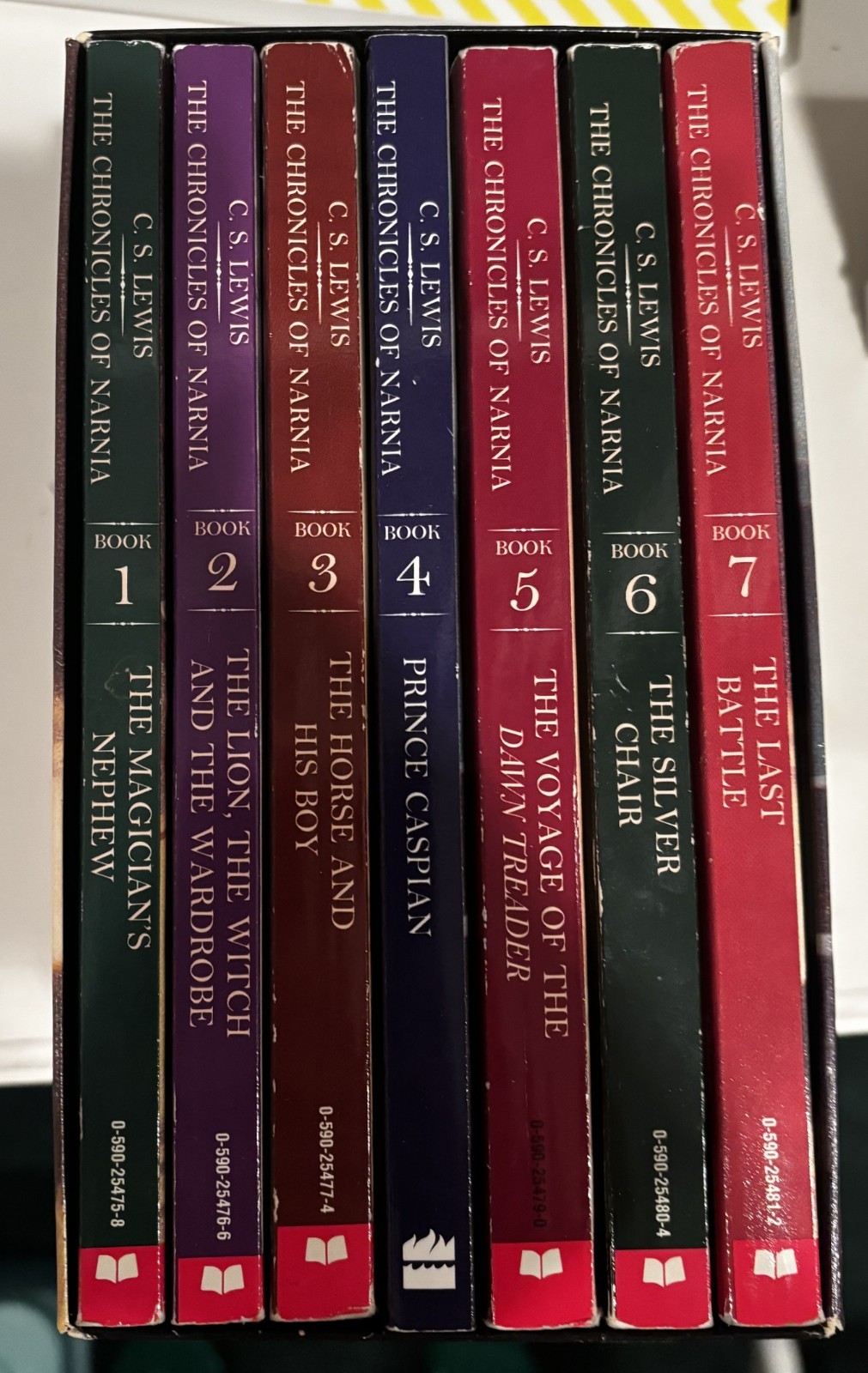 CS Lewis The Chronicles of Narnia 7 Book Box Set Illustrated Pauline Baynes