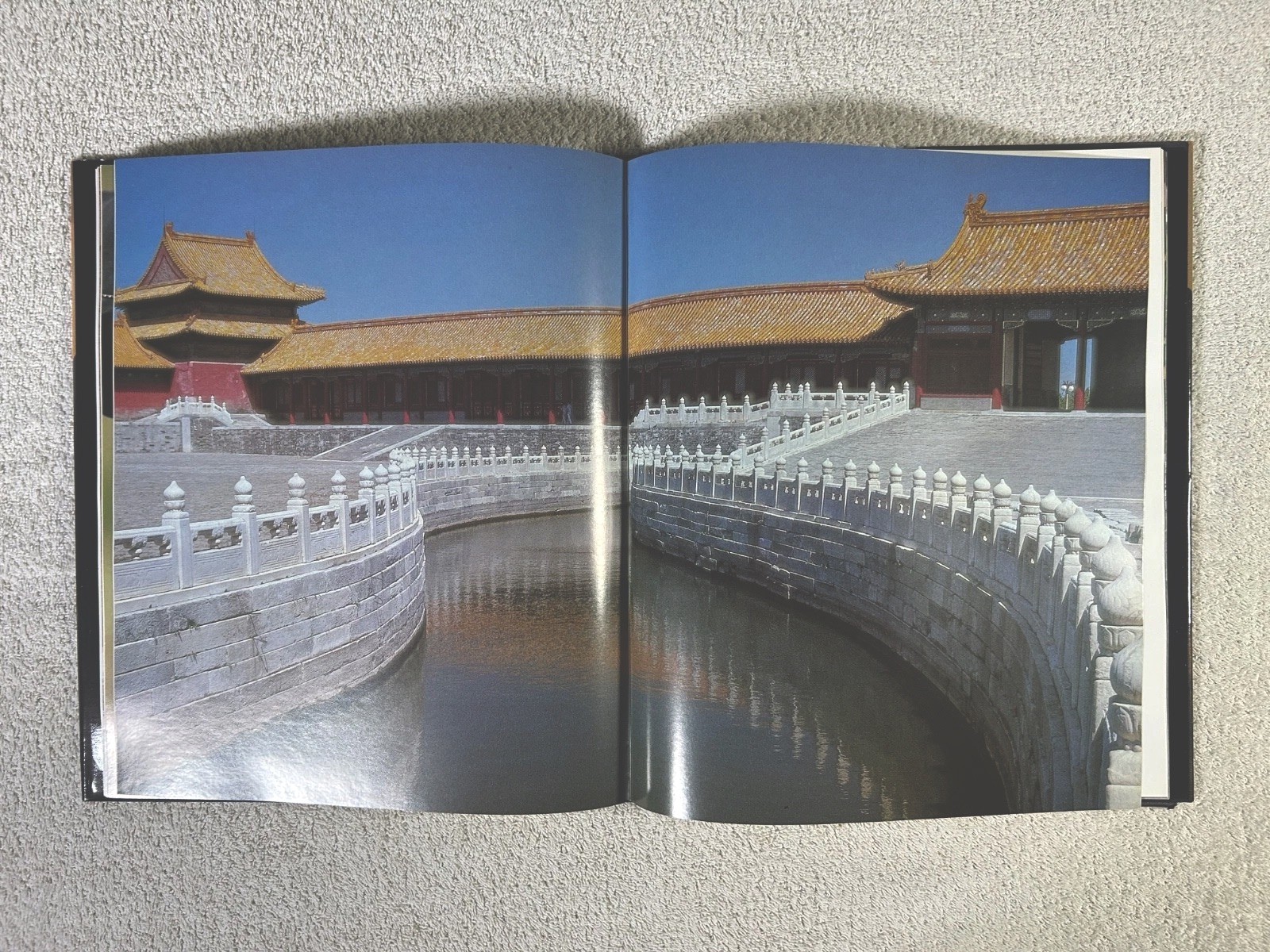 Unknown China, Introduction by David Bonavia Hardcover Color Photographs 1988