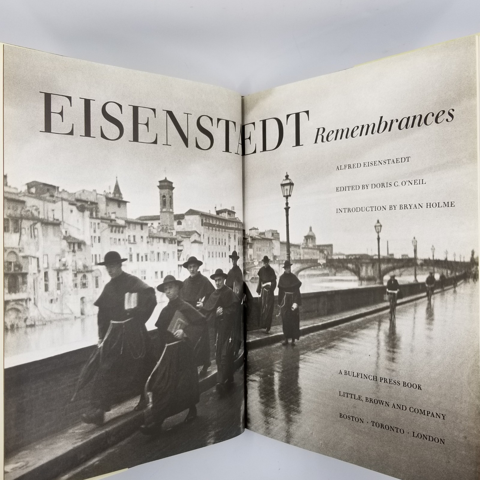 Remembrances by Alfred Eisenstaedt – 1990 Bullfinch Press First Ed. Dust Jacket