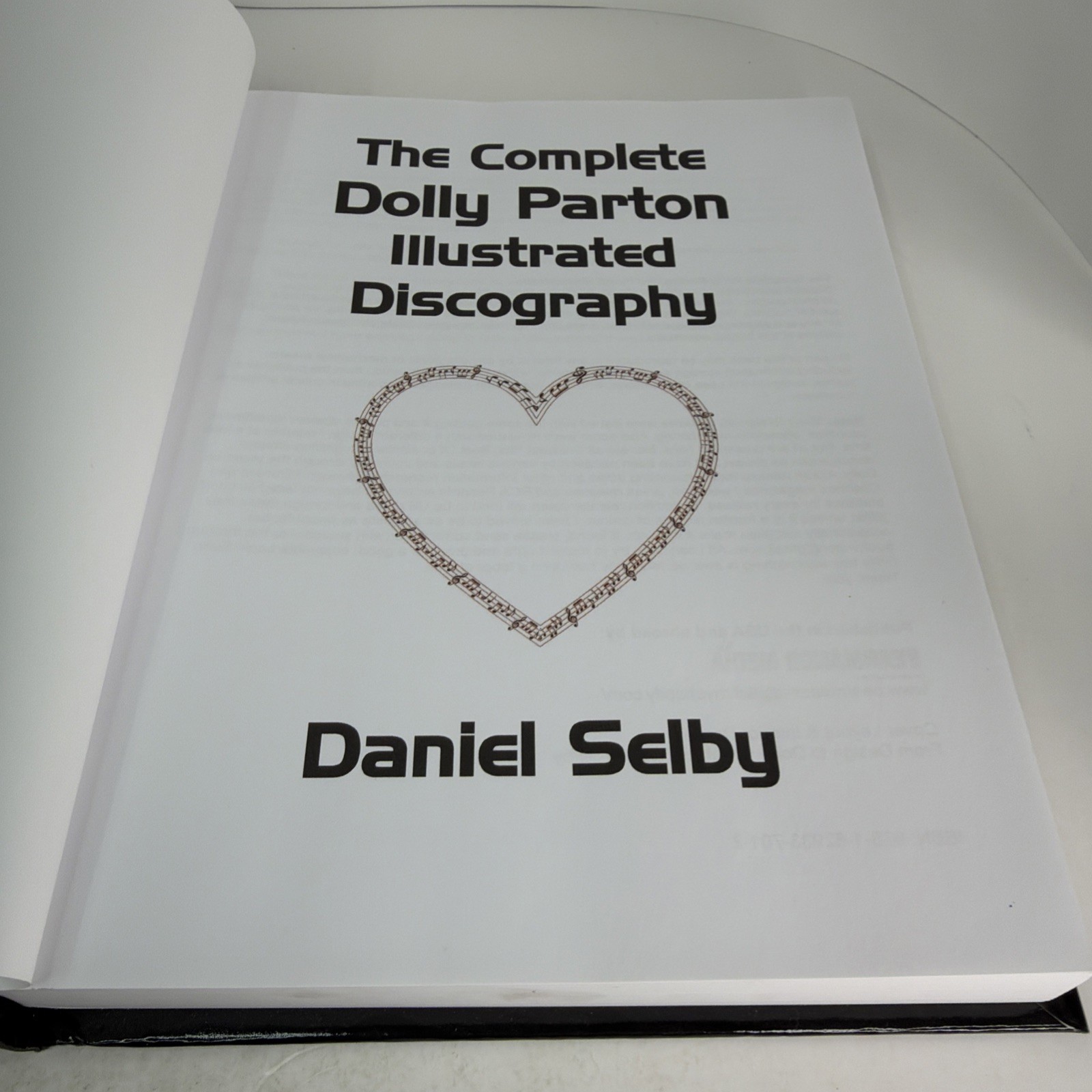 The Complete Dolly Parton Illustrated Discography 2021 Hardcover by Daniel Selby