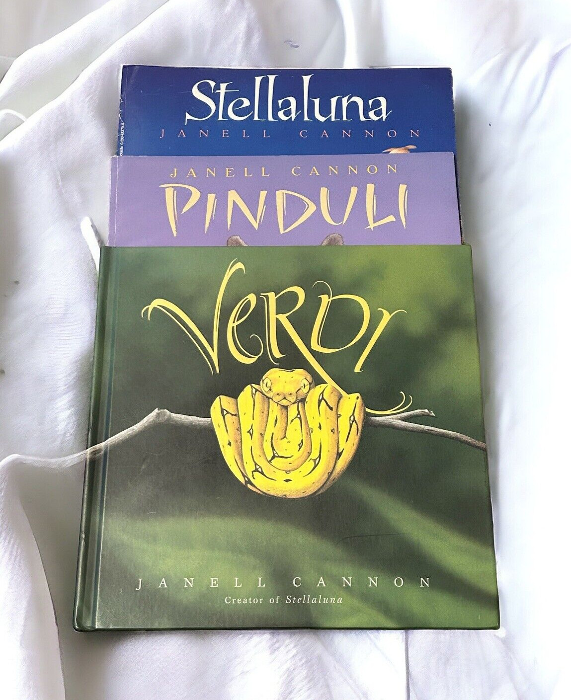 Set of 3 Janell Cannon Books Verdi HC Pinduli Stellaluna PB