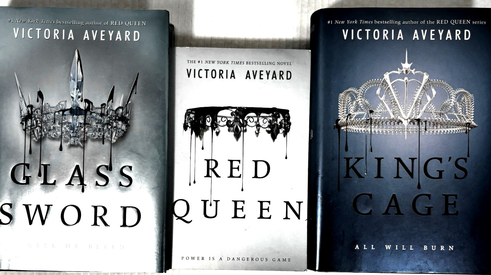 Lot Red Queen Series Victoria Aveyard Books King’s Cage Glass Sword