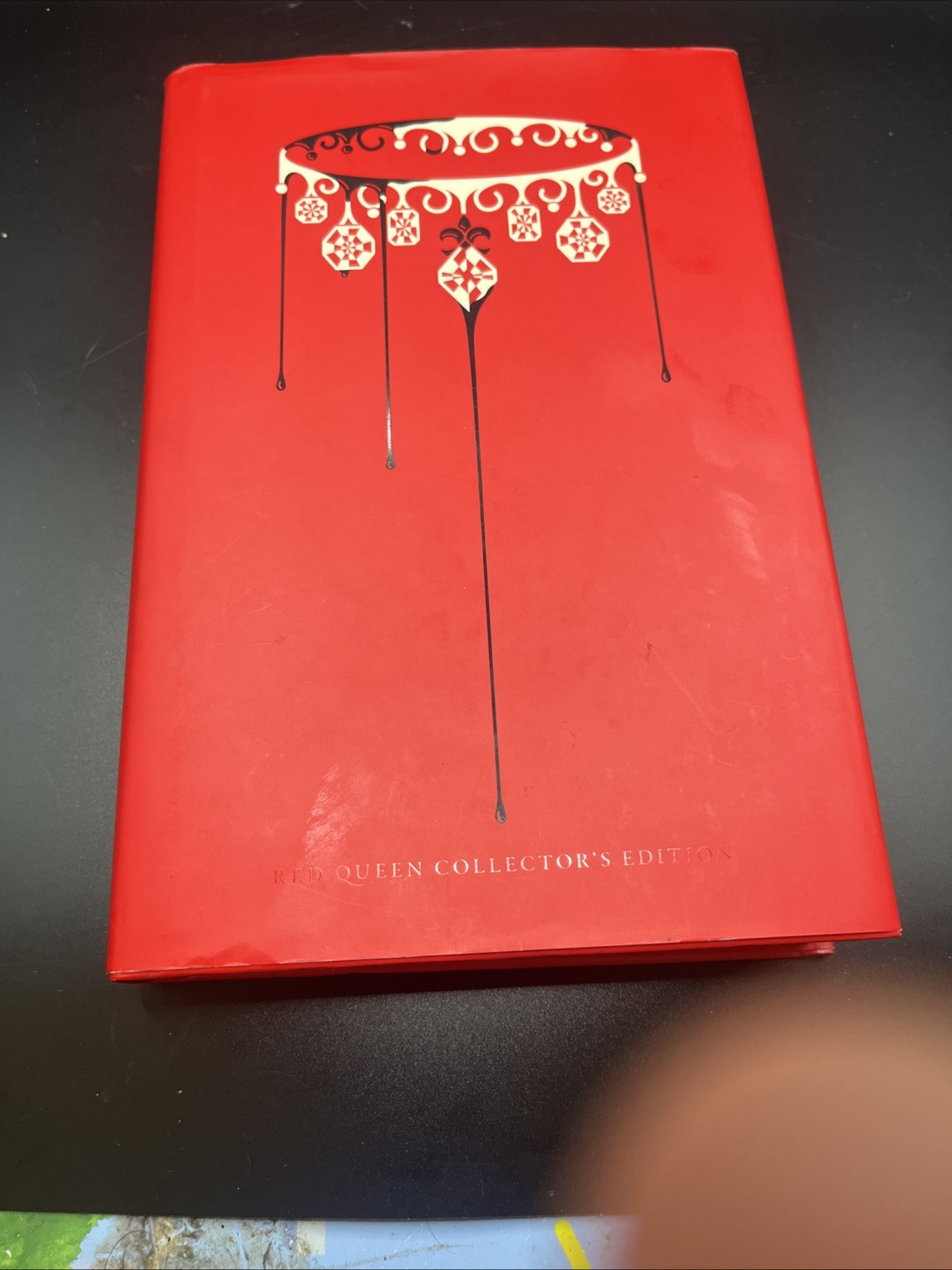 Red Queen Collector’s Edition by Victoria Aveyard (2017, Hardcover)
