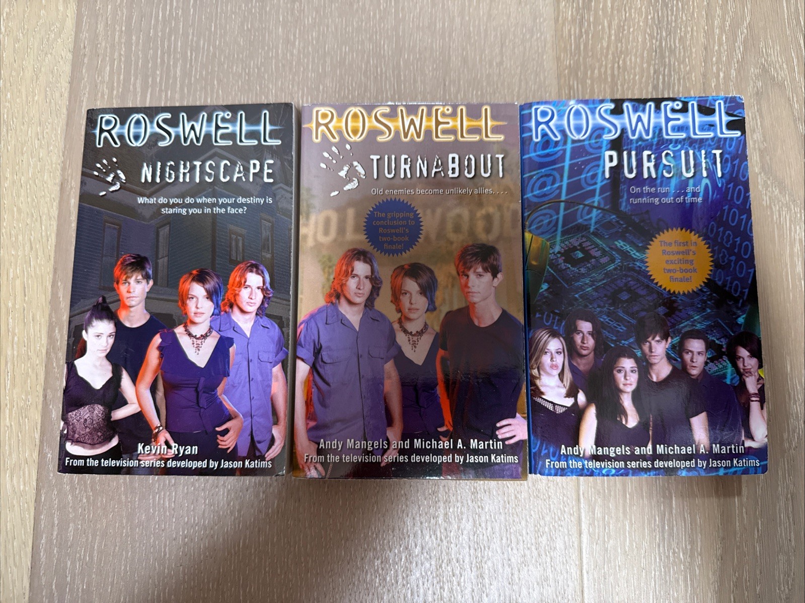 Roswell Nightscape-Pursuit-Turnabout Books BRAND NEW RARE