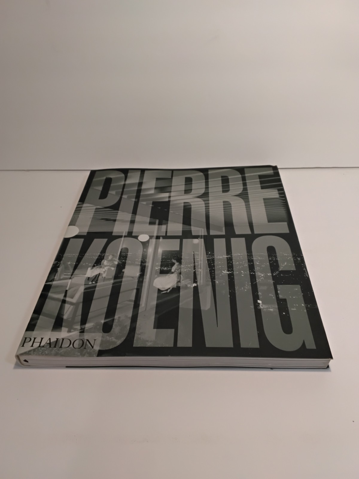 Pierre Koenig by James Steele & David Jenkins (2002 Phaidon) – Paperback ~ NEW