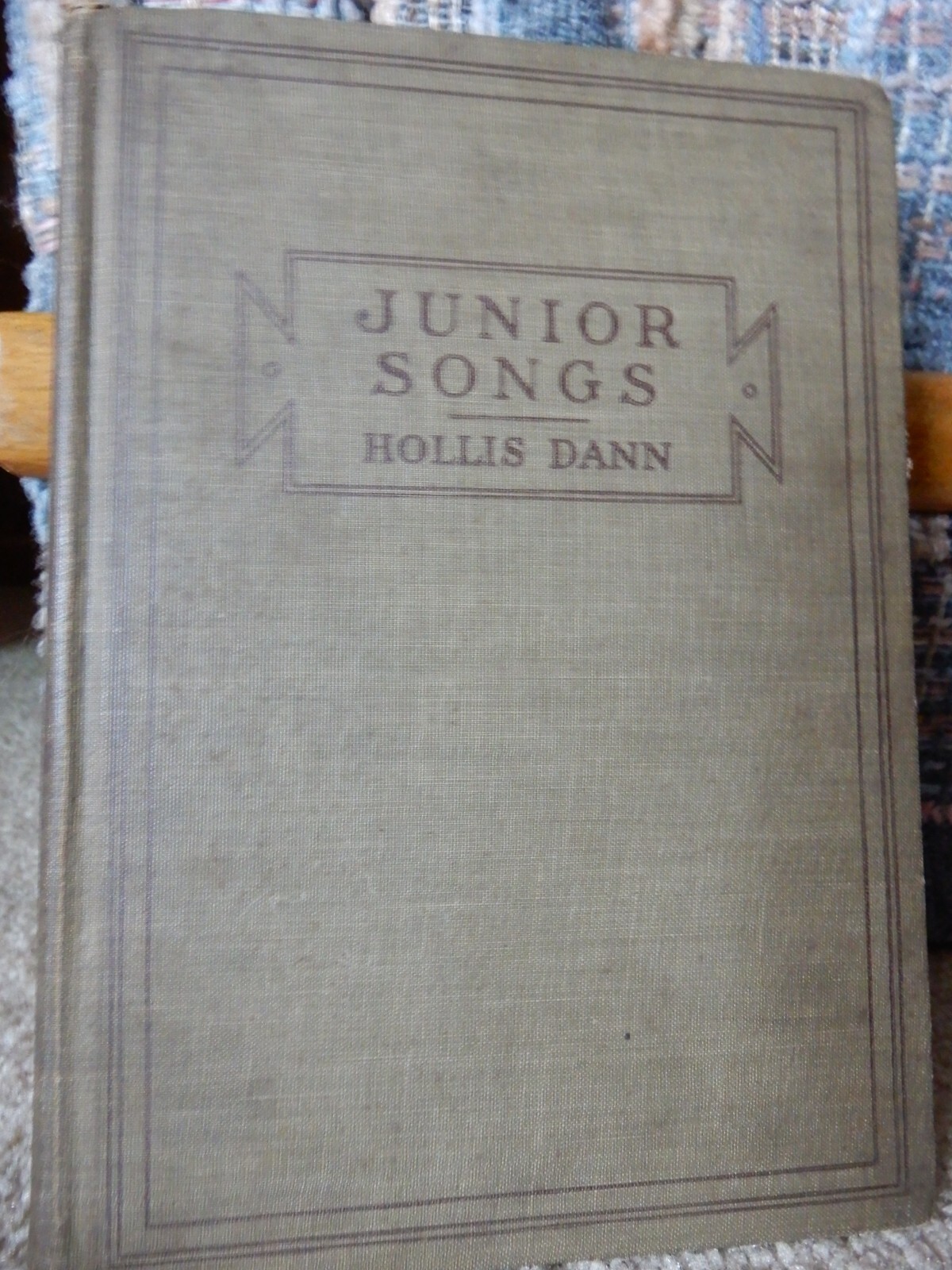 ANTIQUE 1918 JUNIOR SONGS BY HOLLIS DANN 207 PAGES